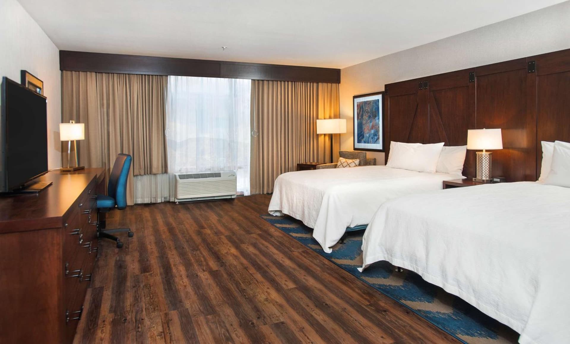 Hilton Garden Inn Burbank Los Angeles interior in Burbank, CA — gallery photo 2