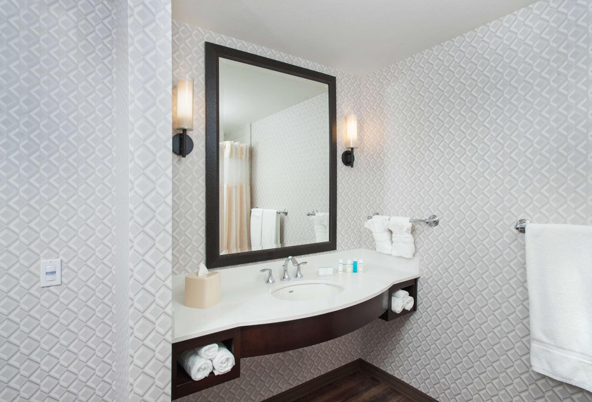 Hilton Garden Inn Burbank Los Angeles gallery photo in Burbank, CA — image 10