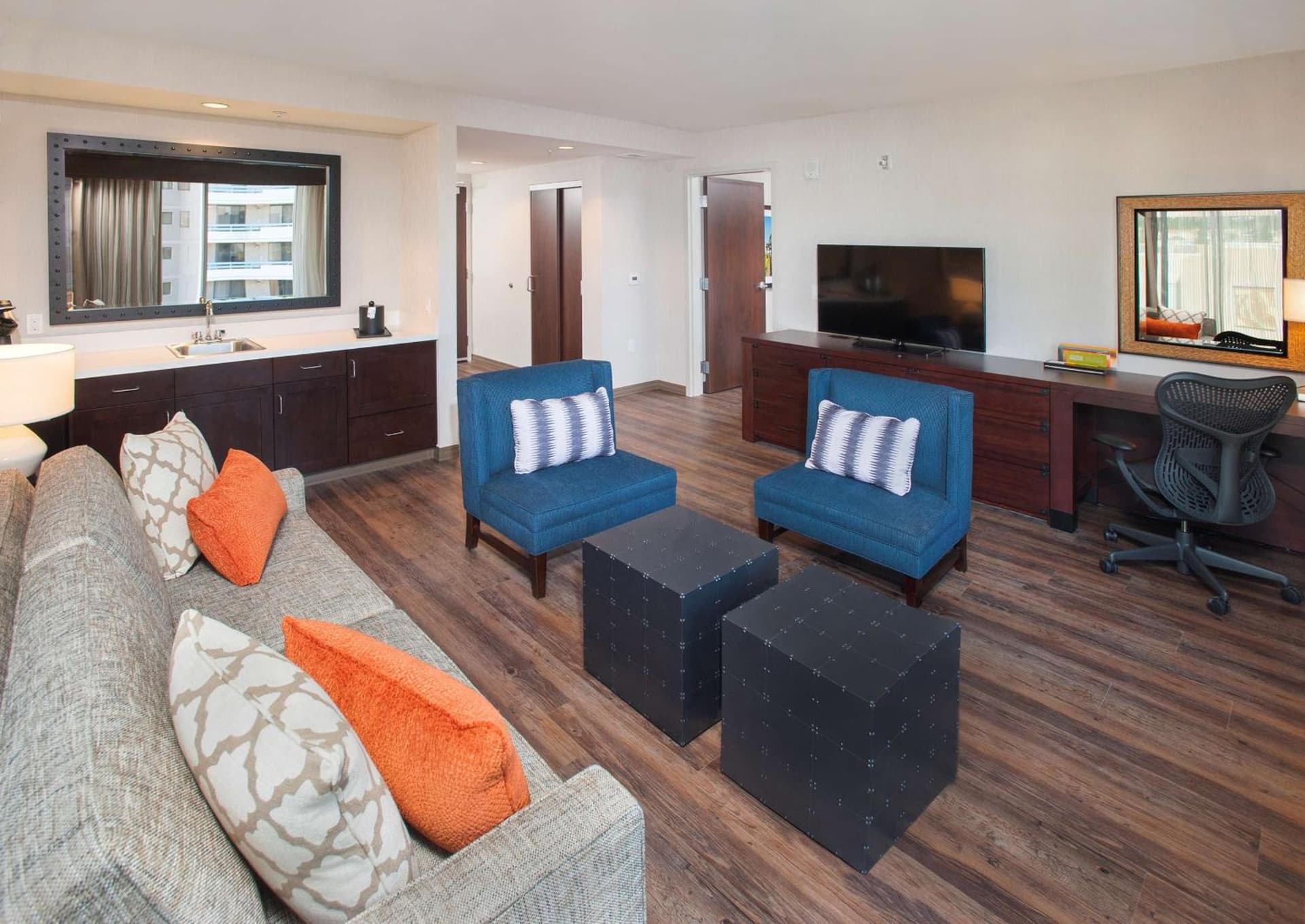 Hilton Garden Inn Burbank Los Angeles gallery photo in Burbank, CA — image 12