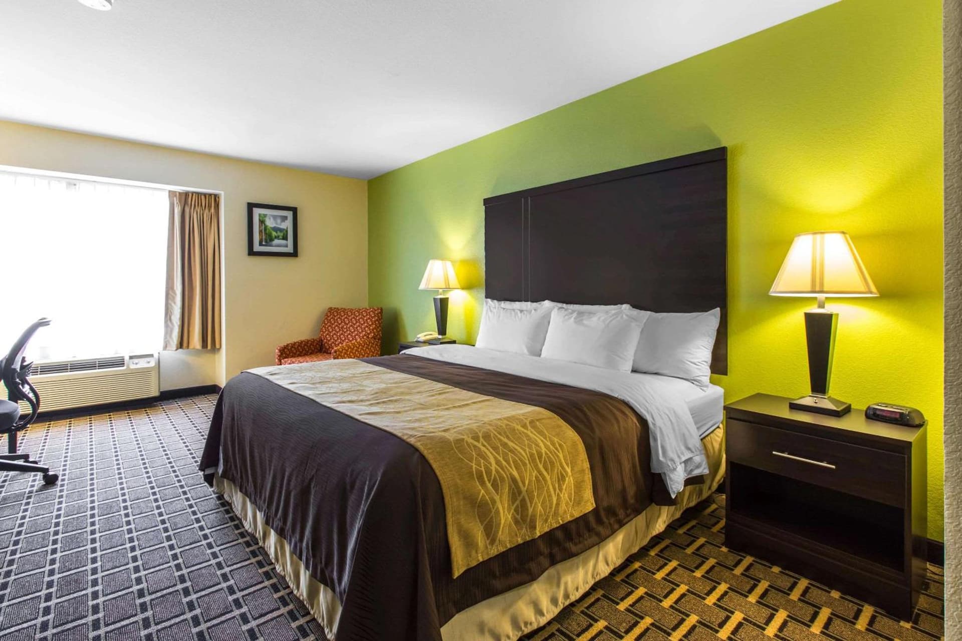 Quality Inn West of Asheville property views in Canton, NC — gallery photo 3