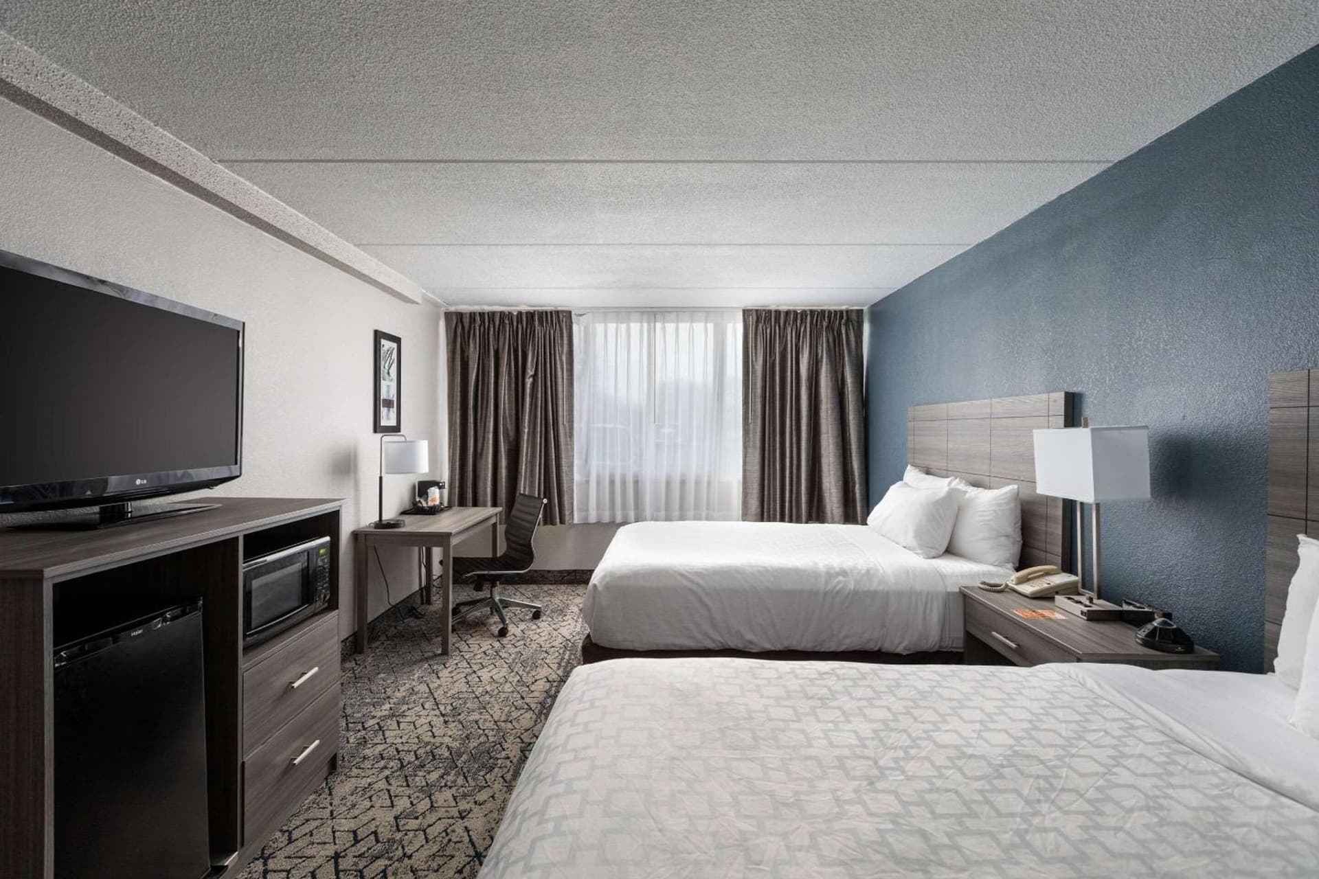 Clarion Hotel & Convention Center Joliet gallery photo in Joliet, IL — image 13