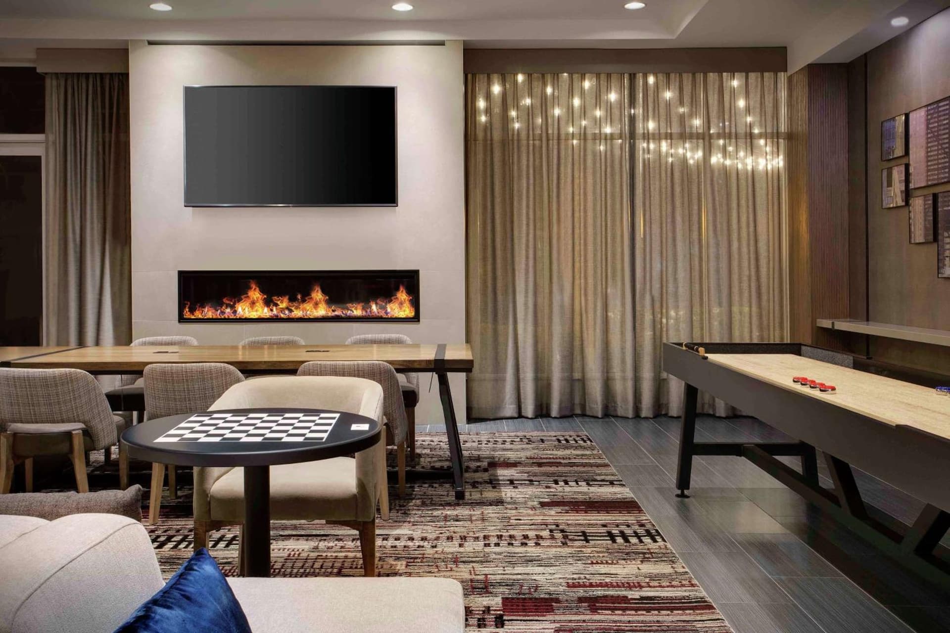 DoubleTree by Hilton Chicago Midway Airport, IL gallery photo in Bedford Park, IL — image 30