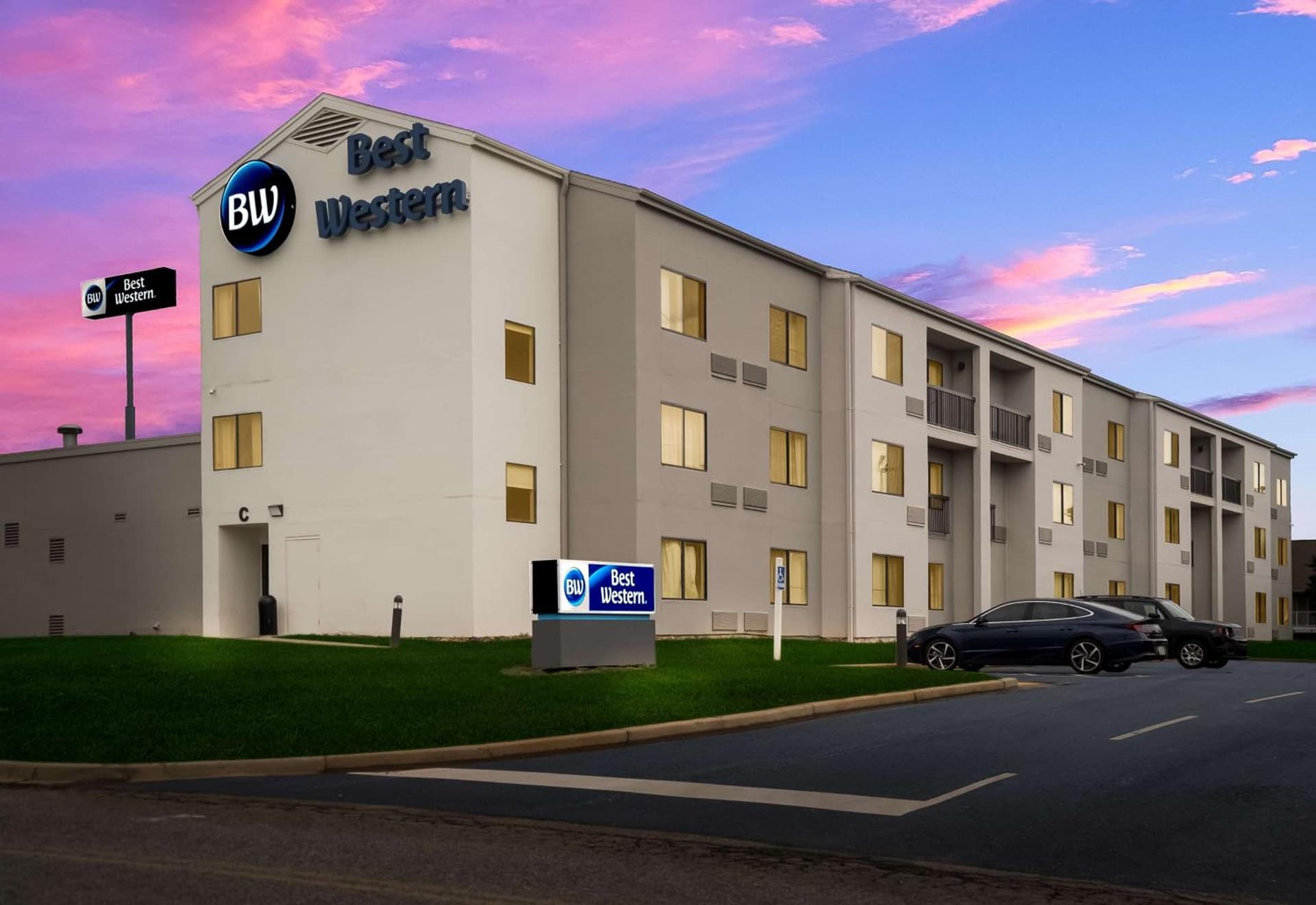 Best Western Spartanburg Northwest featured exterior or lobby in Spartanburg, SC — similar hotel