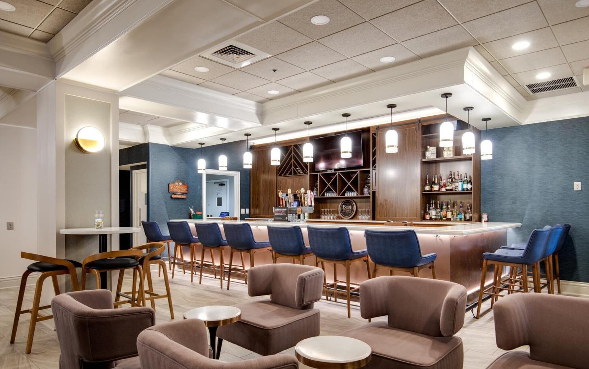 Four Points by Sheraton York interior in York, PA — gallery photo 2
