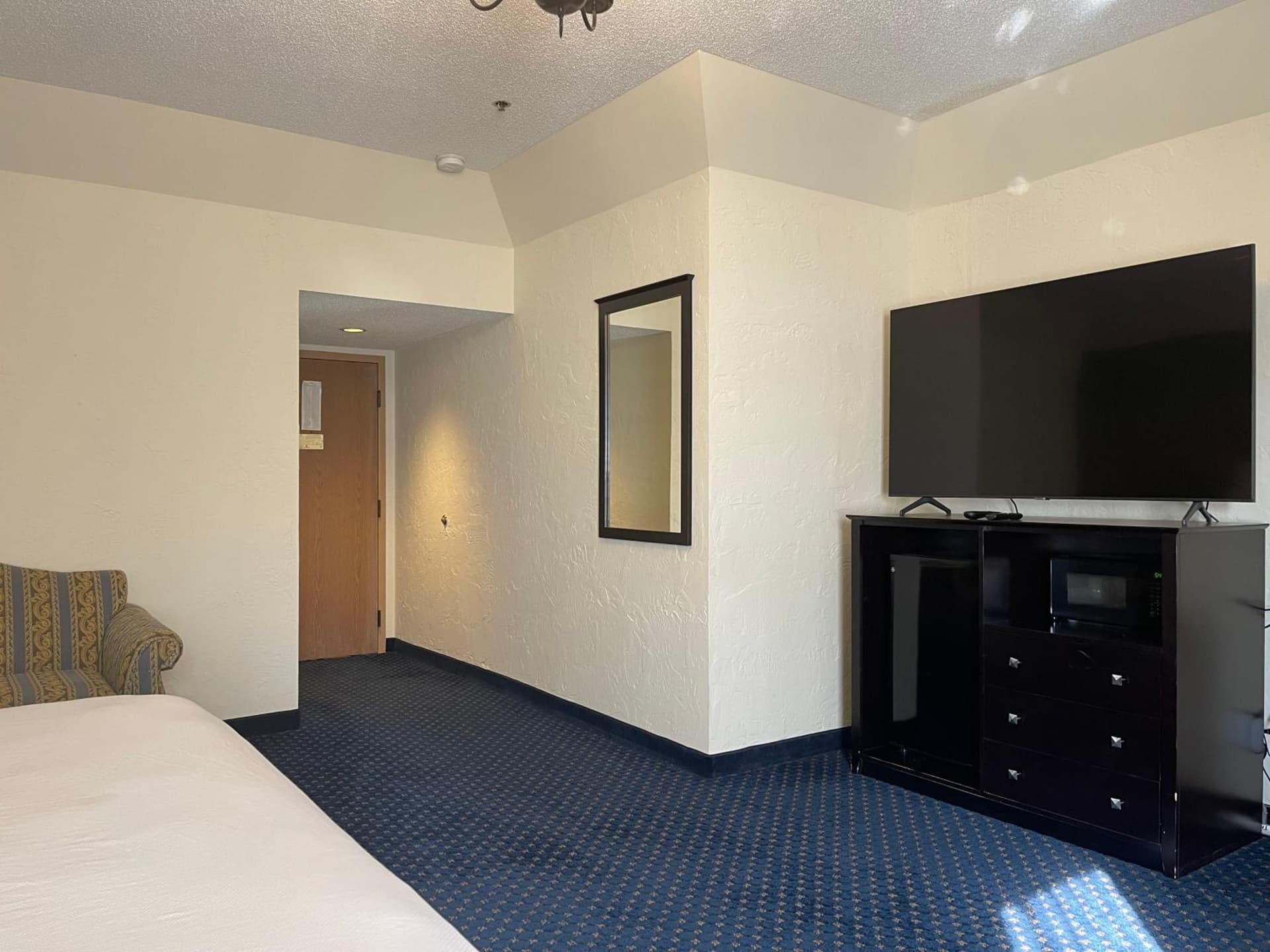 Chateau Hotel and Conference Center gallery photo in Bloomington, IL — image 37