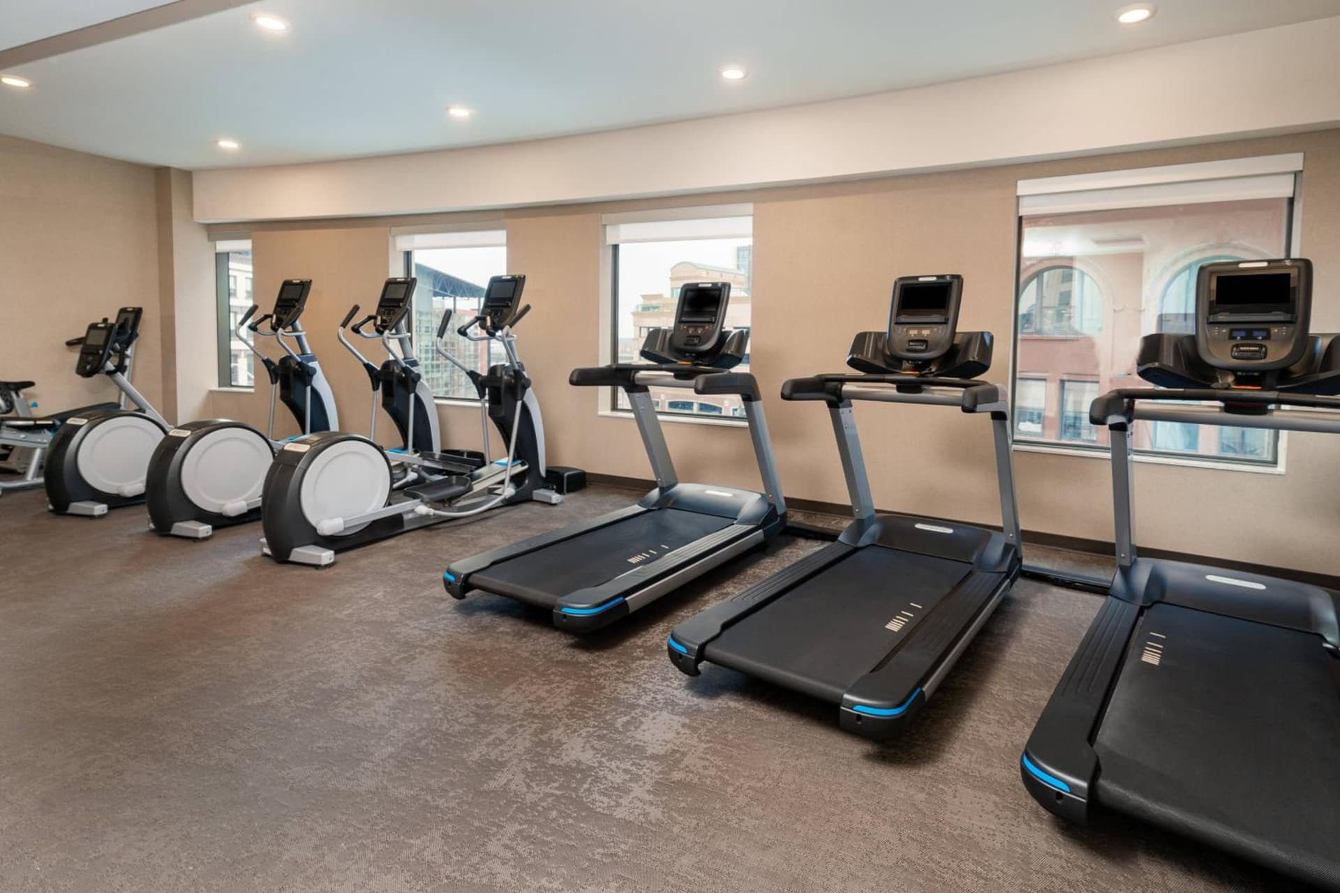 Residence Inn by Marriott Grand Rapids Downtown gallery photo in Grand Rapids, MI — image 11