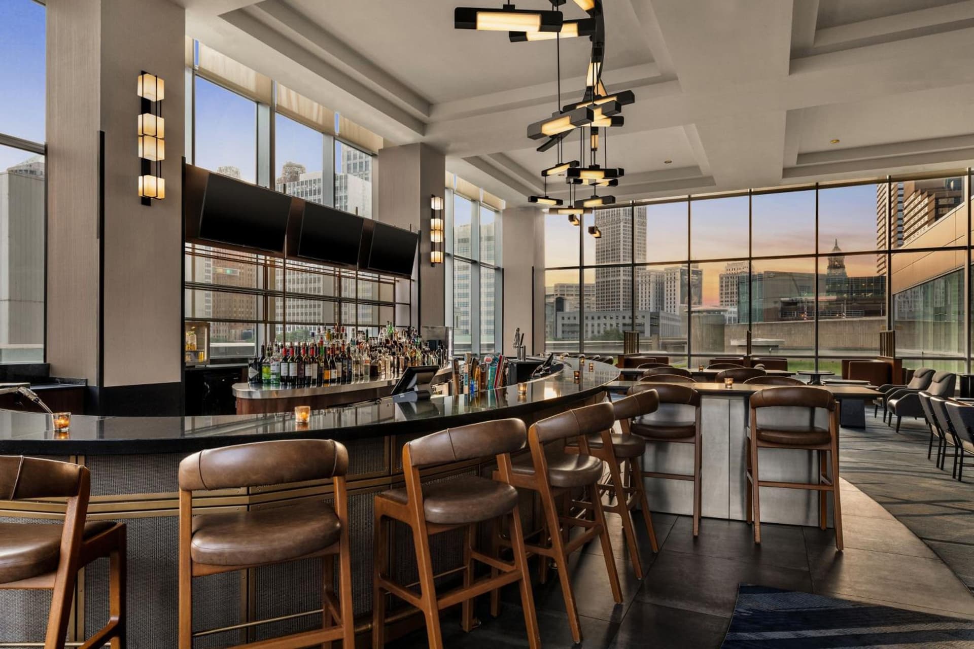 Detroit Marriott at the Renaissance Center gallery photo in Detroit, MI — image 39