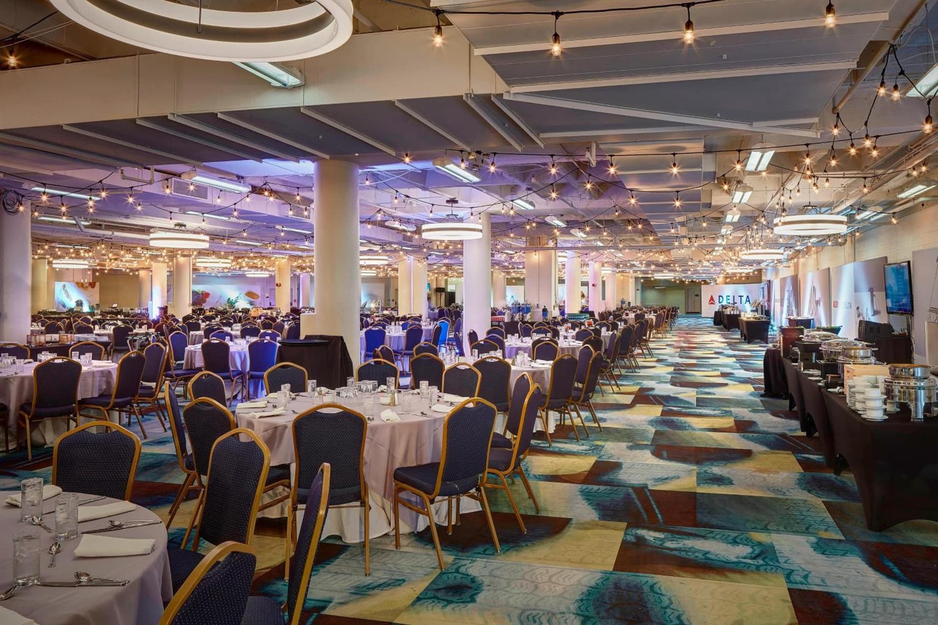 Detroit Marriott at the Renaissance Center gallery photo in Detroit, MI — image 46