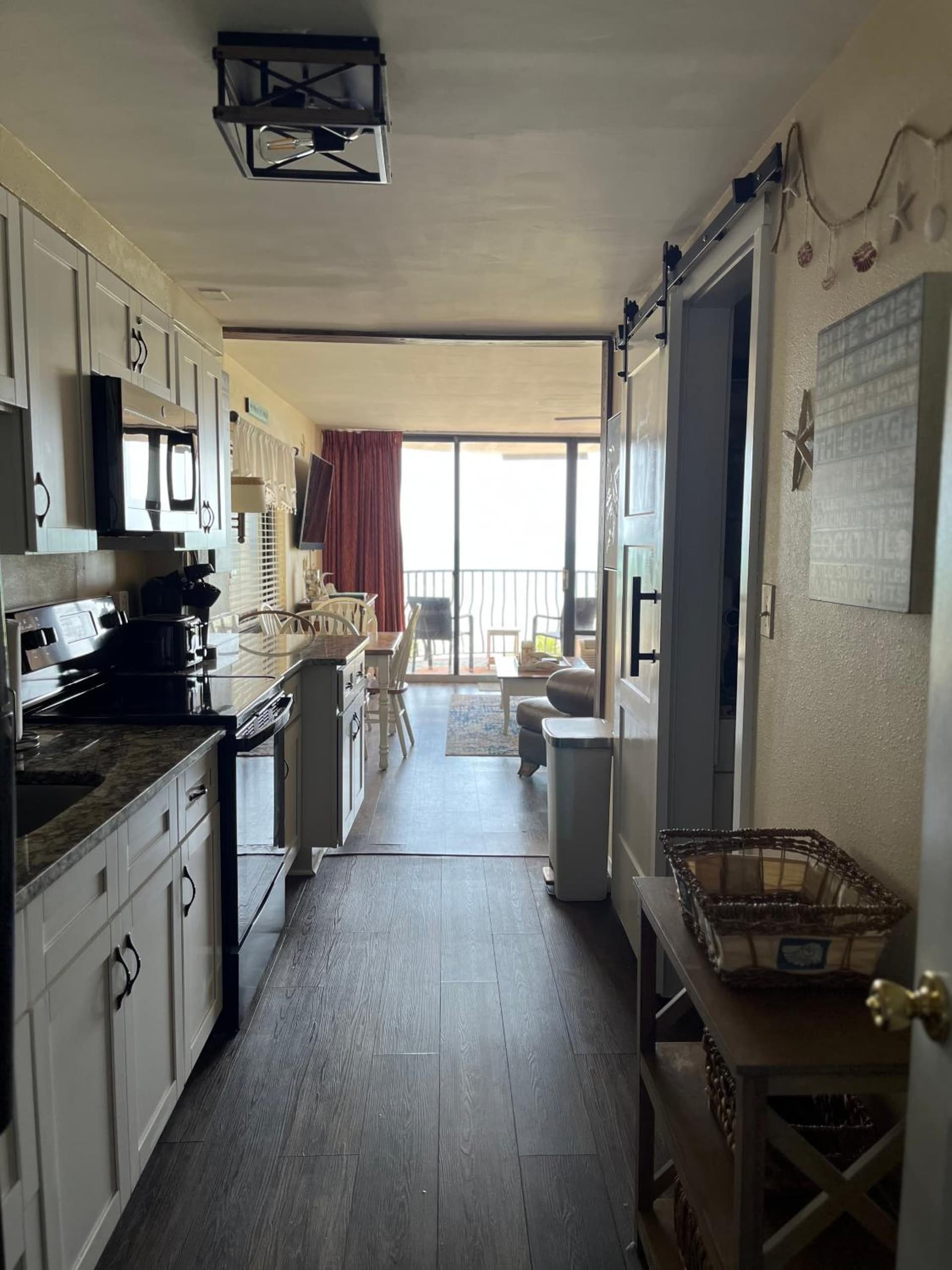 Ocean Dream Vacation interior in Myrtle Beach, SC — gallery photo 2