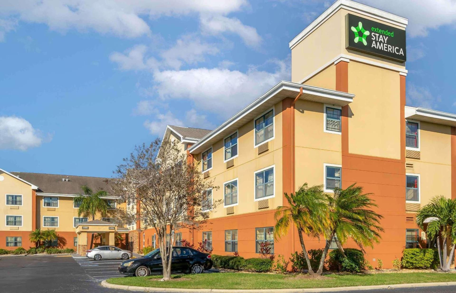 Extended Stay America Suites - St Petersburg - Clearwater - Executive Dr featured exterior or lobby in Clearwater, FL — similar hotel