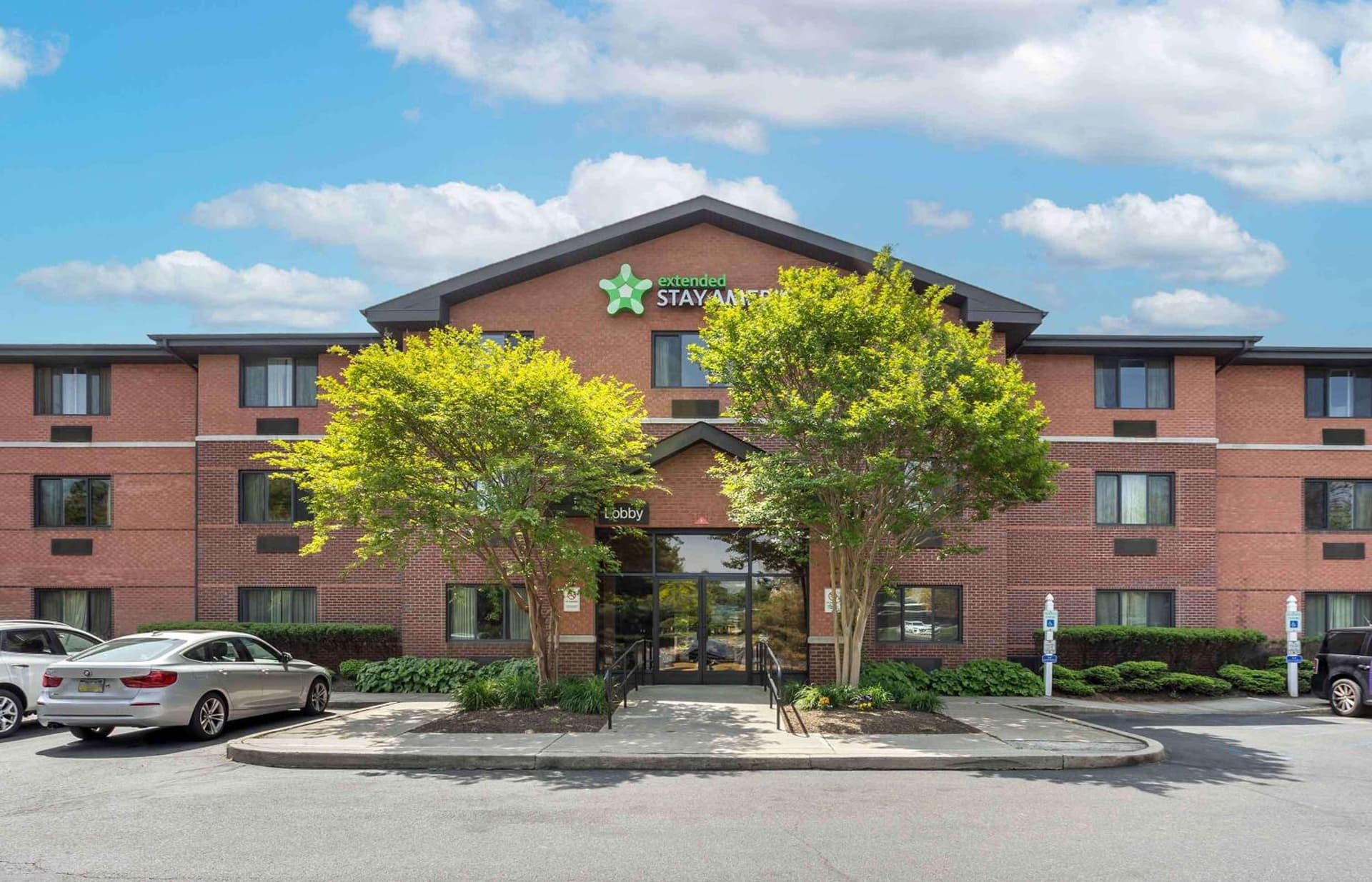 Extended Stay America Suites - Philadelphia - Mt Laurel - Pacilli Place featured exterior or lobby in Mount Laurel, NJ — similar hotel
