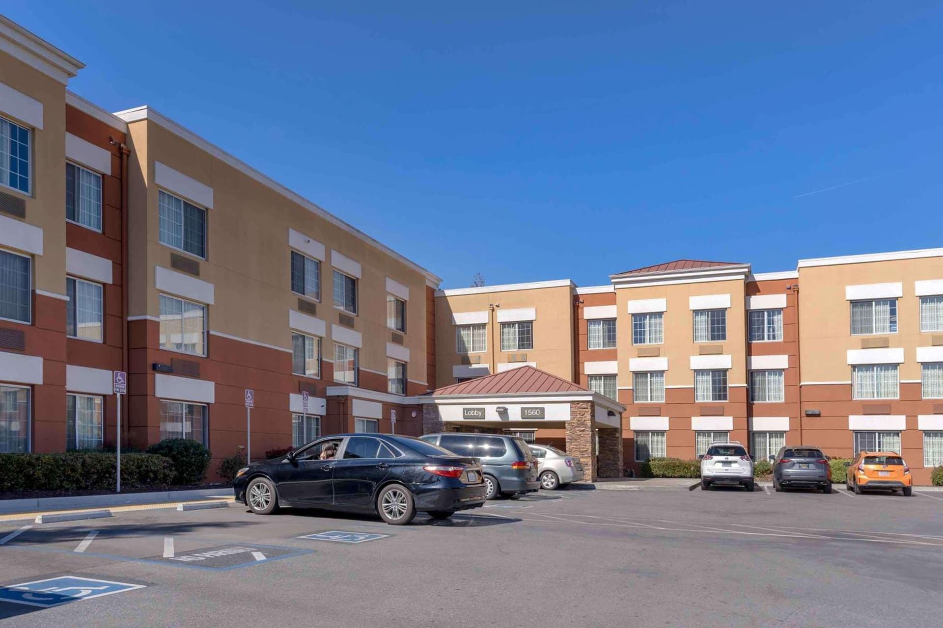 Extended Stay America Suites - San Jose - Downtown interior in San Jose, CA — gallery photo 2