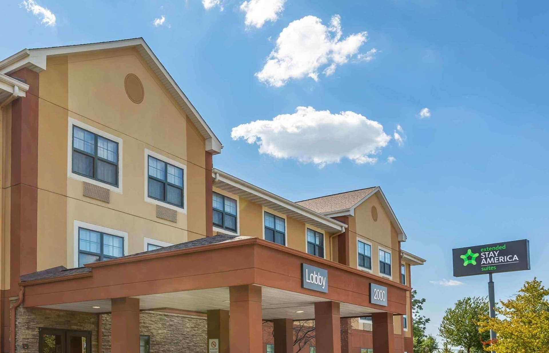 Extended Stay America Select Suites - Columbia - Stadium Blvd interior in Columbia, MO — gallery photo 2