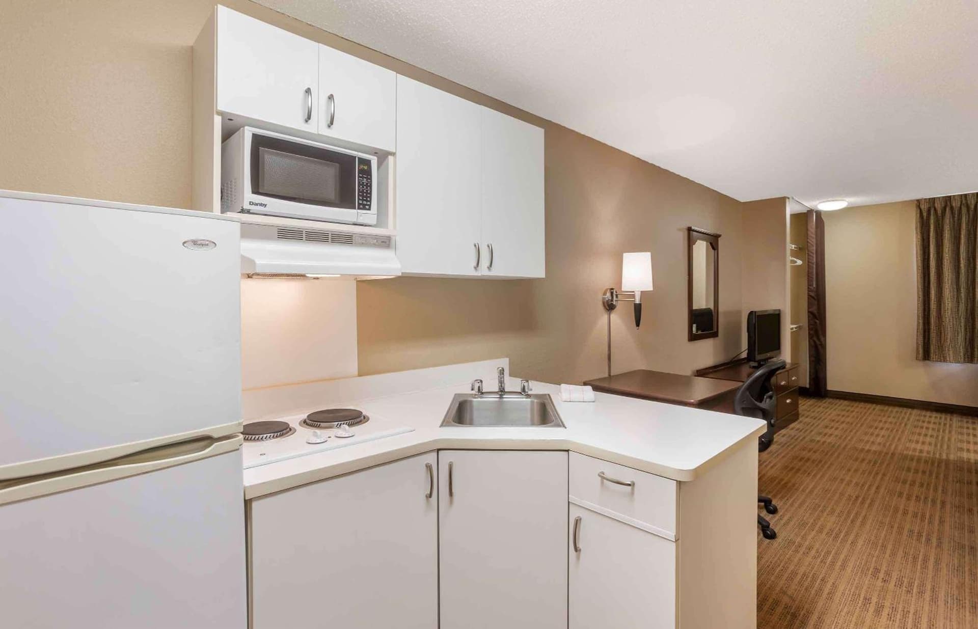 Extended Stay America Select Suites - Columbia - Stadium Blvd gallery photo in Columbia, MO — image 39