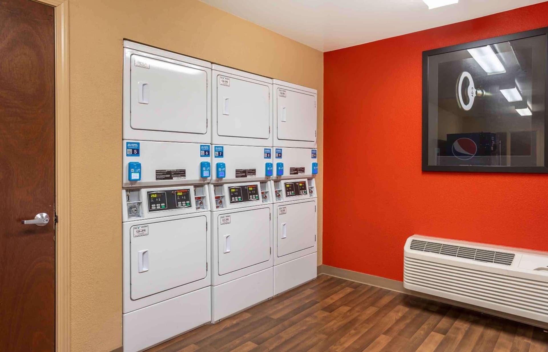 Extended Stay America Select Suites - Columbia - Stadium Blvd gallery photo in Columbia, MO — image 13