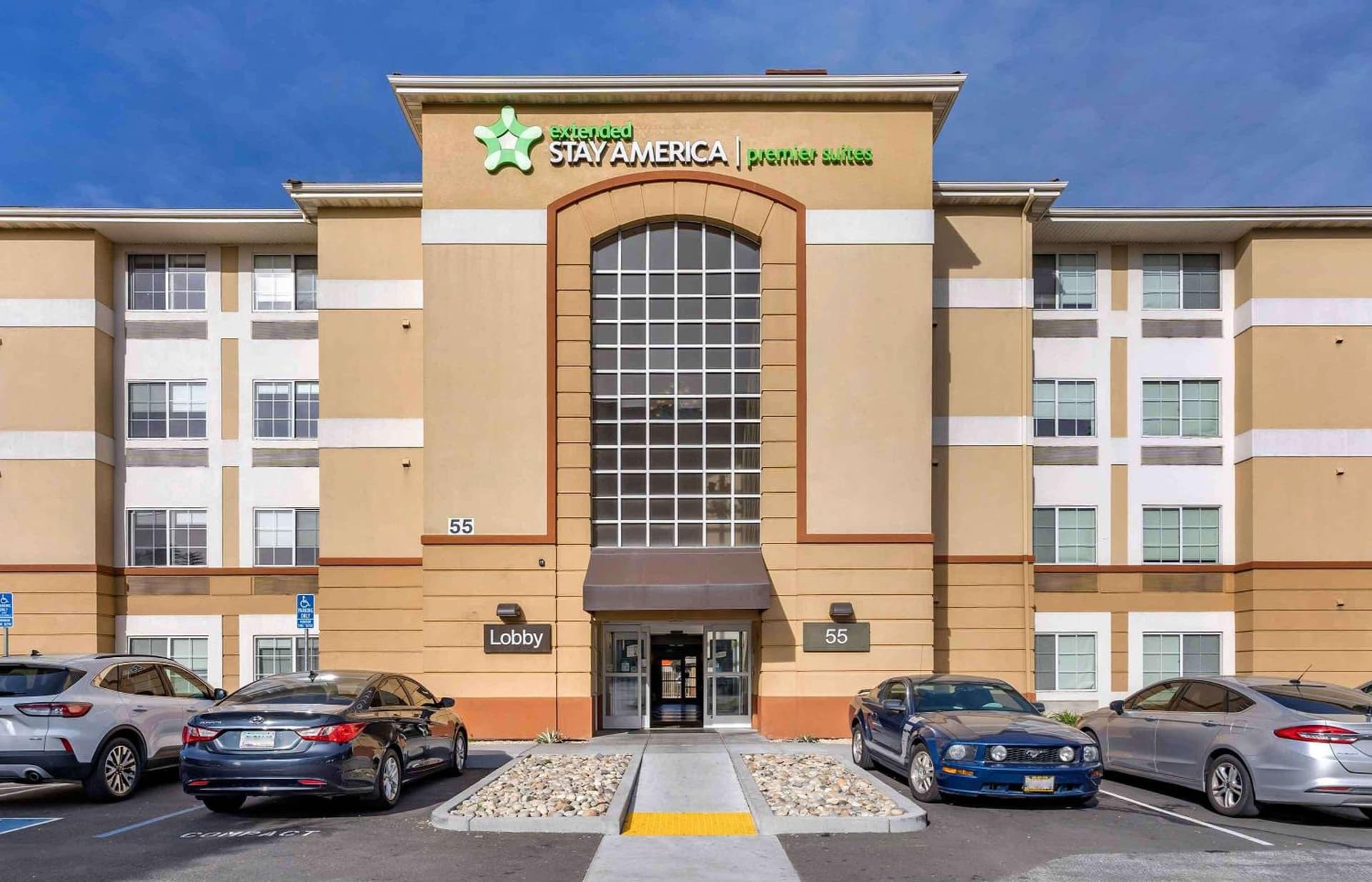 Extended Stay America Premier Suites - San Jose - Airport interior in San Jose, CA — gallery photo 2