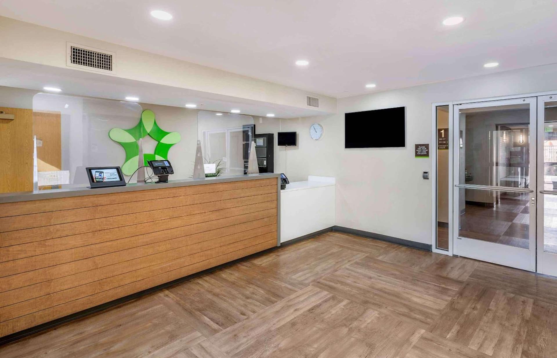 Extended Stay America Premier Suites - San Jose - Airport property views in San Jose, CA — gallery photo 3