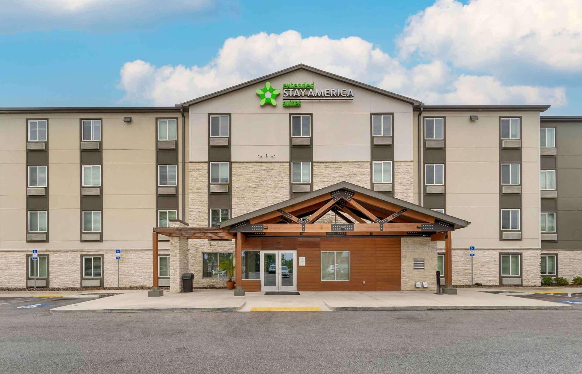 Extended Stay America Select Suites - Tampa - Northeast featured exterior or lobby in Tampa, FL — similar hotel