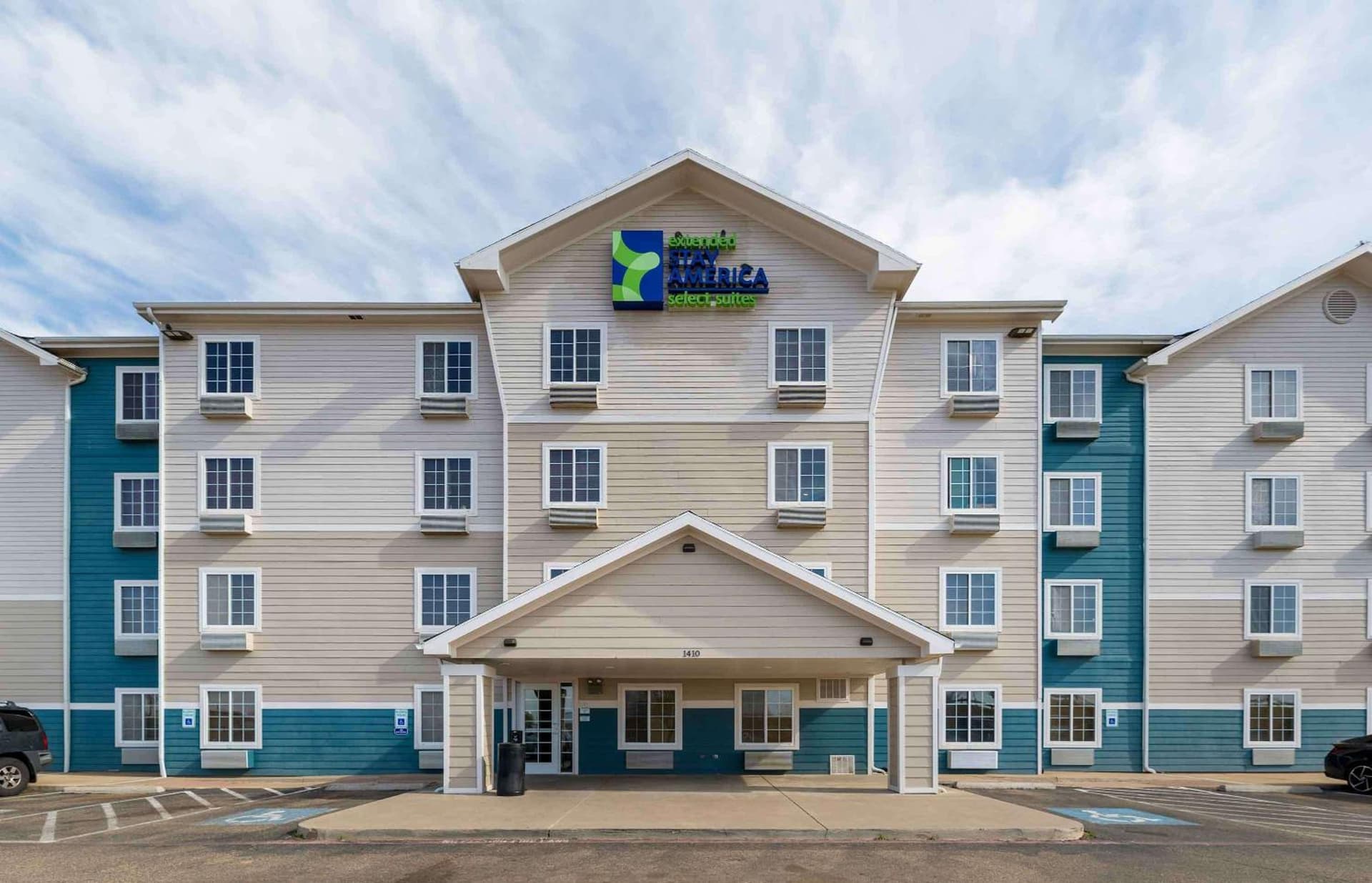 Extended Stay America Select Suites - Lubbock - South featured exterior or lobby in Lubbock, TX — similar hotel