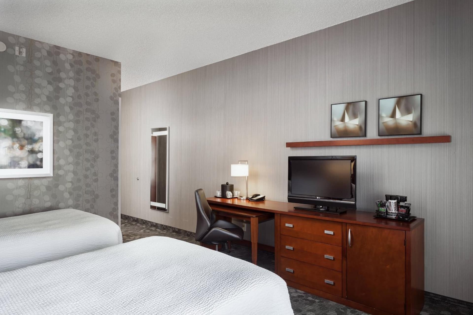 Courtyard by Marriott Stockton gallery photo in Stockton, CA — image 18