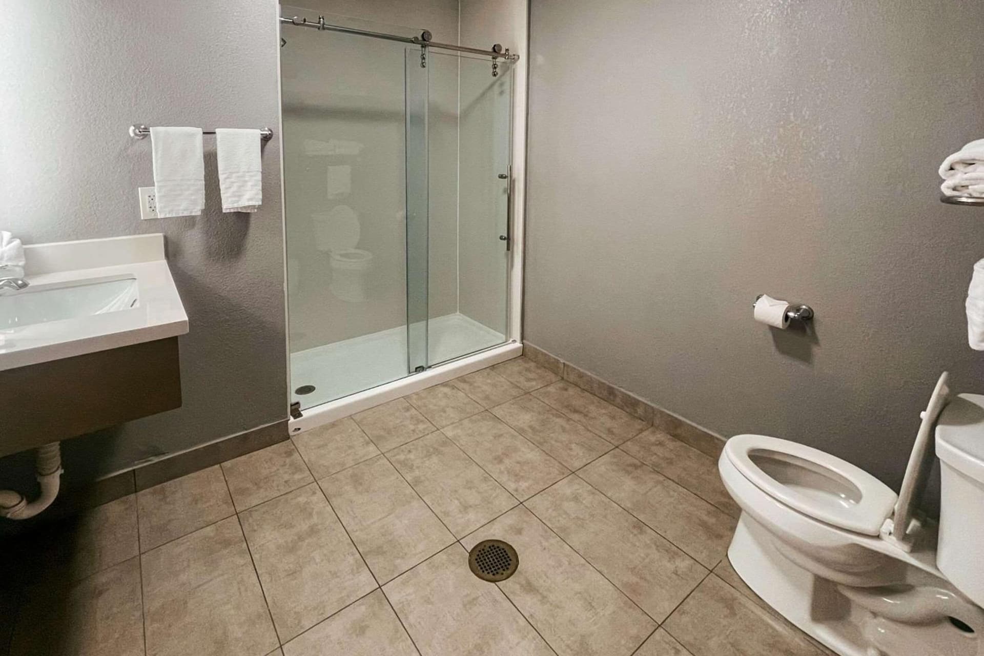Comfort Suites Seabrook - La Porte - Kemah interior in Seabrook, TX — gallery photo 2