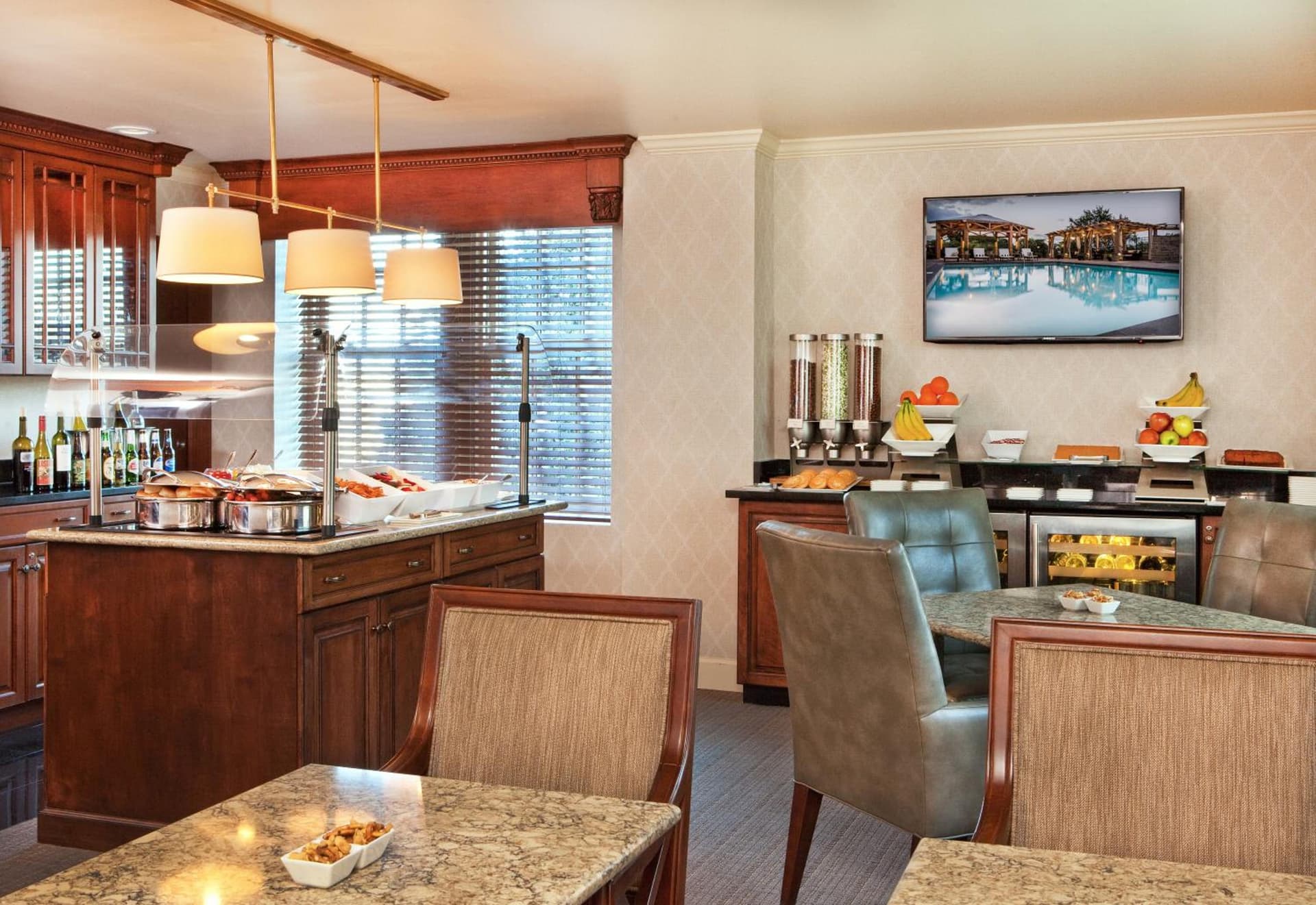 Hotel Roanoke & Conference Center, Curio Collection by Hilton gallery photo in Roanoke, VA — image 32