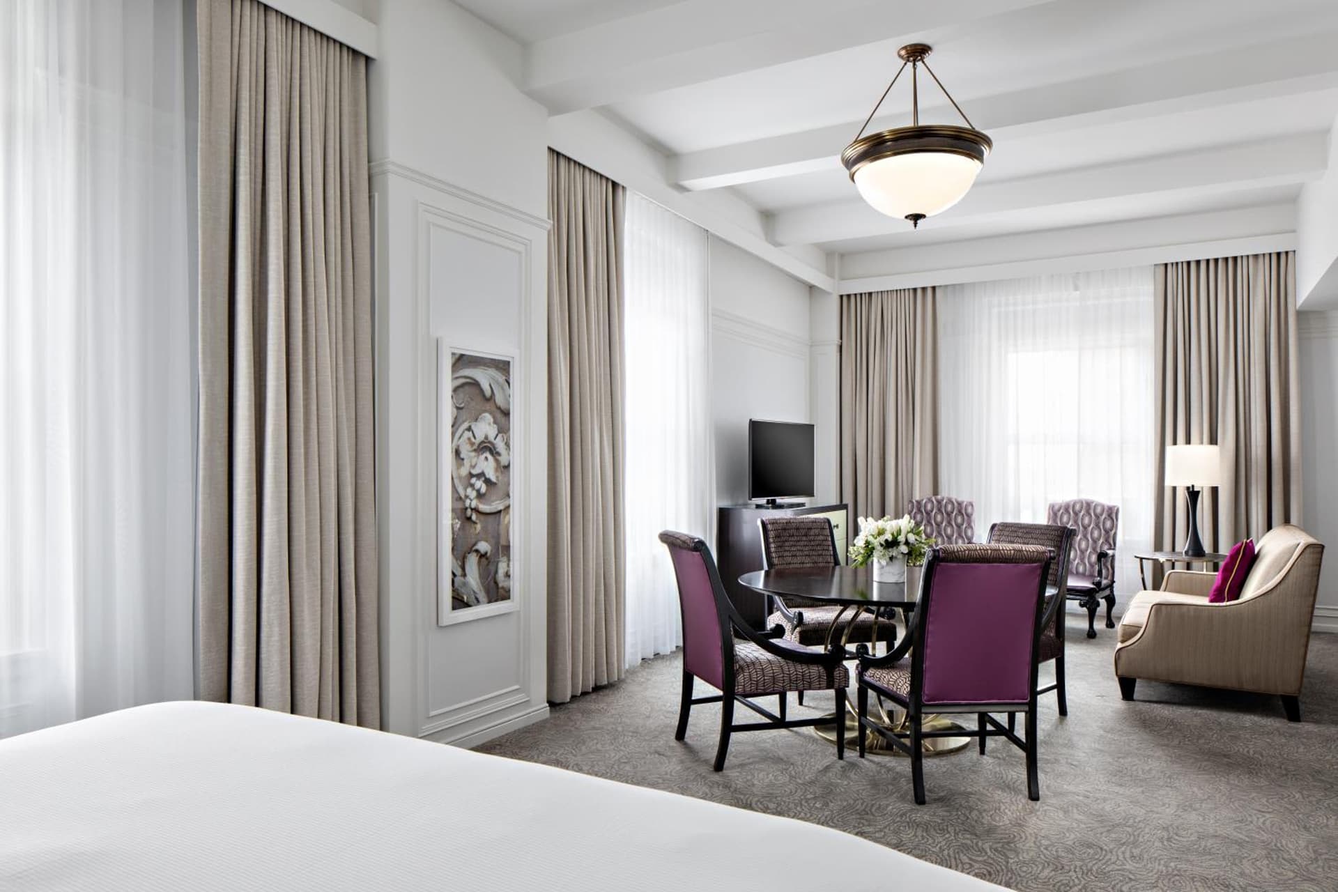 Amway Grand Plaza Hotel, Curio Collection by Hilton gallery photo in Grand Rapids, MI — image 51