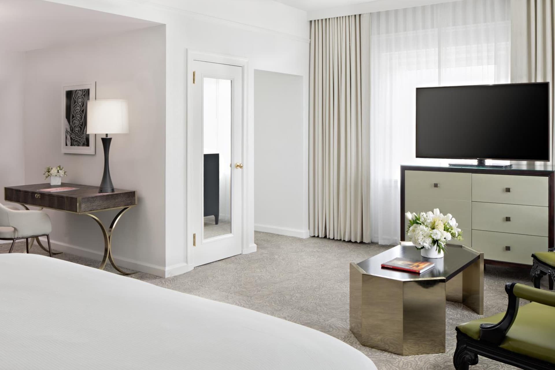 Amway Grand Plaza Hotel, Curio Collection by Hilton gallery photo in Grand Rapids, MI — image 101