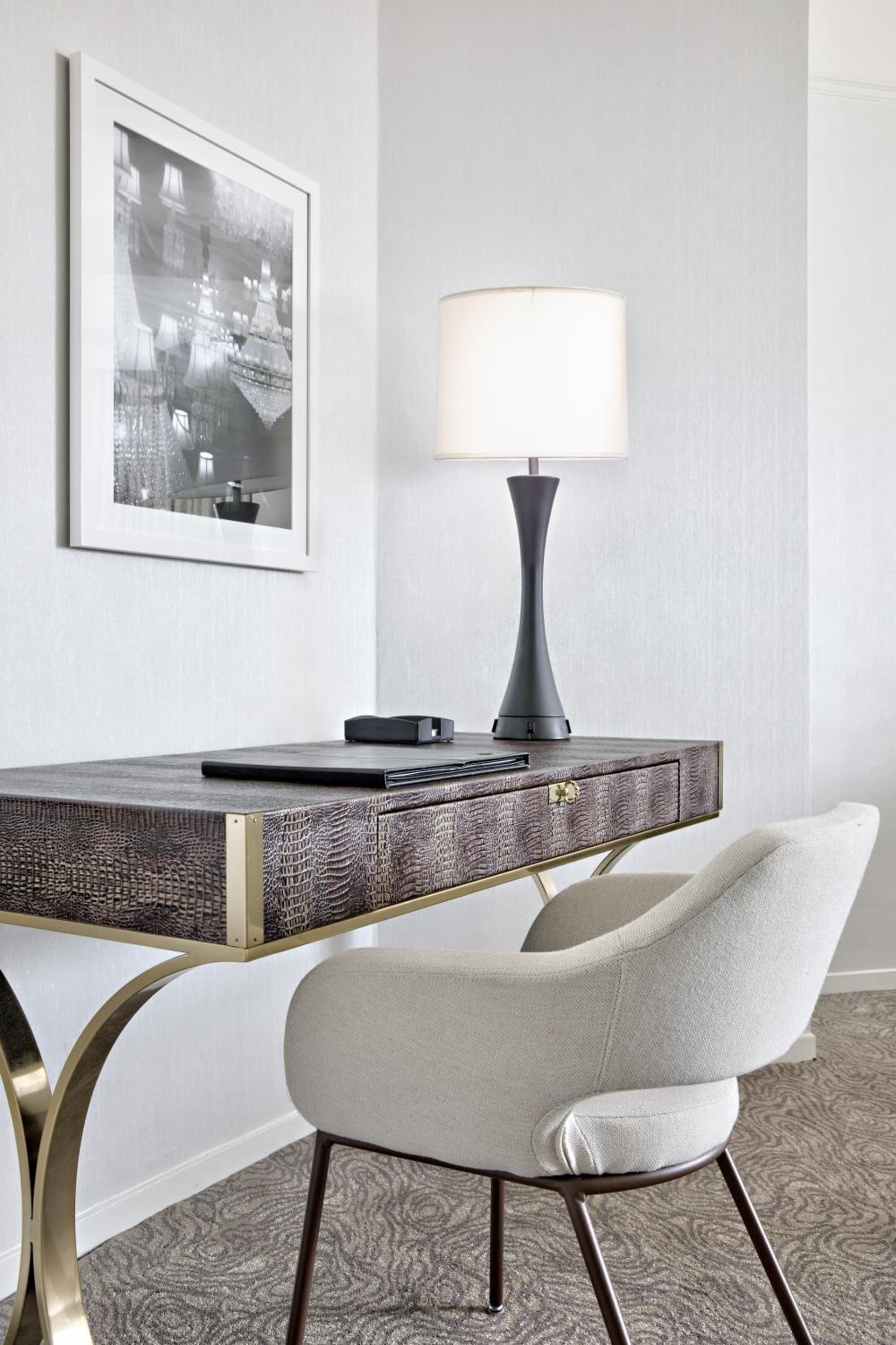 Amway Grand Plaza Hotel, Curio Collection by Hilton gallery photo in Grand Rapids, MI — image 30