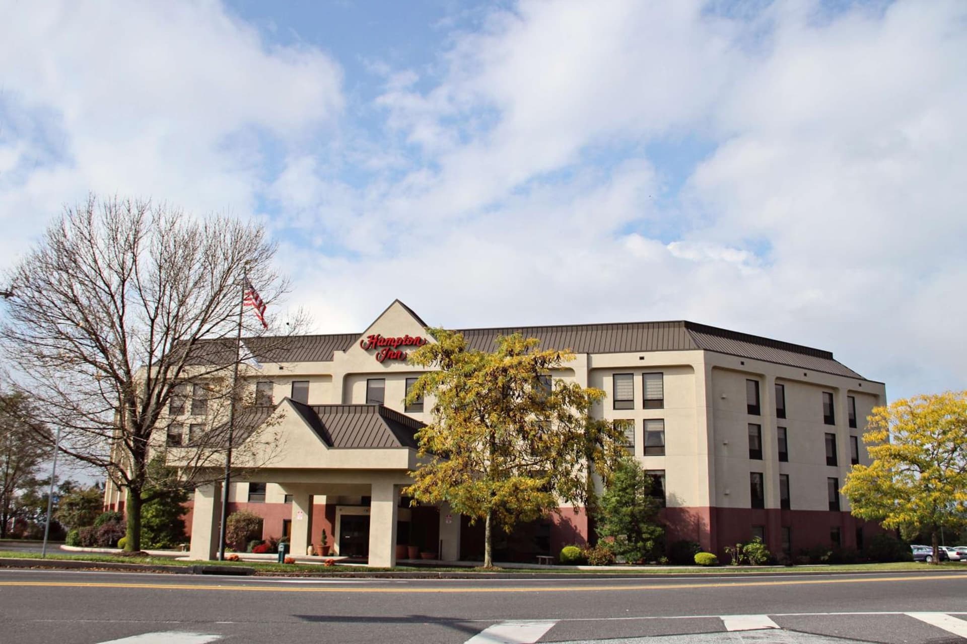 Hampton Inn Gettysburg interior in Gettysburg, PA — gallery photo 2