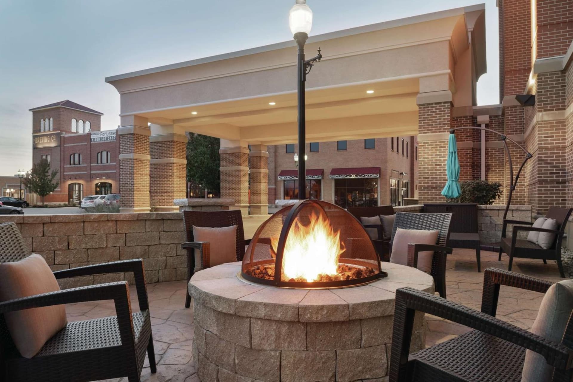 Hampton Inn & Suites Mishawaka/South Bend at Heritage Square gallery photo in South Bend, IN — image 6
