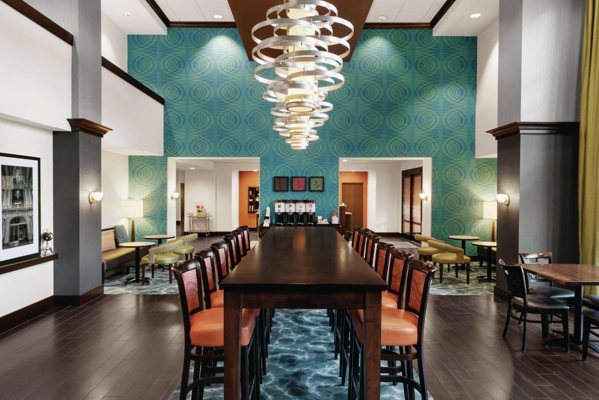Hampton Inn & Suites Mishawaka/South Bend at Heritage Square gallery photo in South Bend, IN — image 7