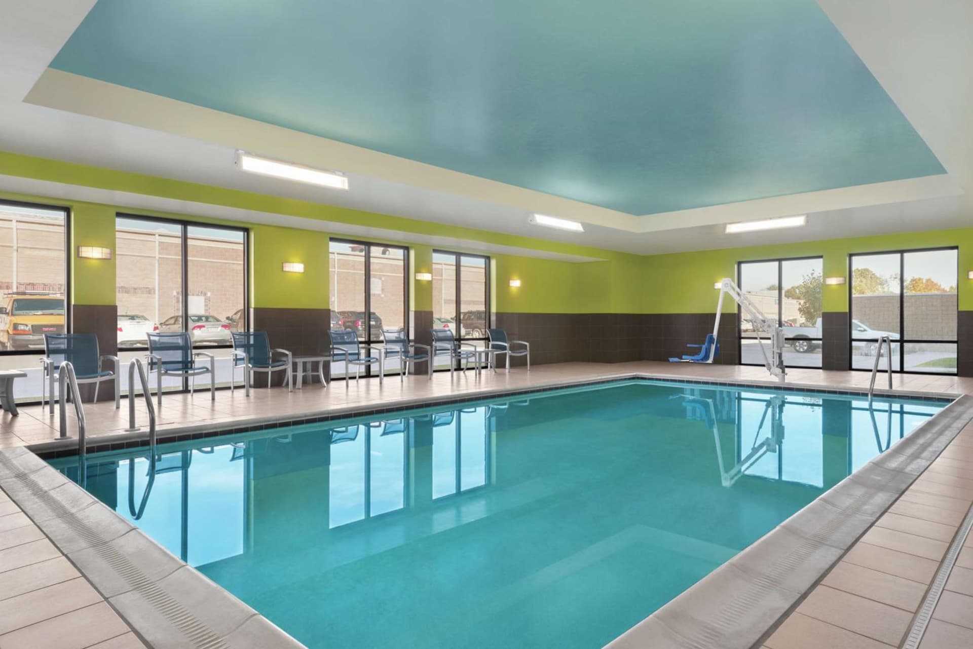 Hampton Inn & Suites Mishawaka/South Bend at Heritage Square gallery photo in South Bend, IN — image 11