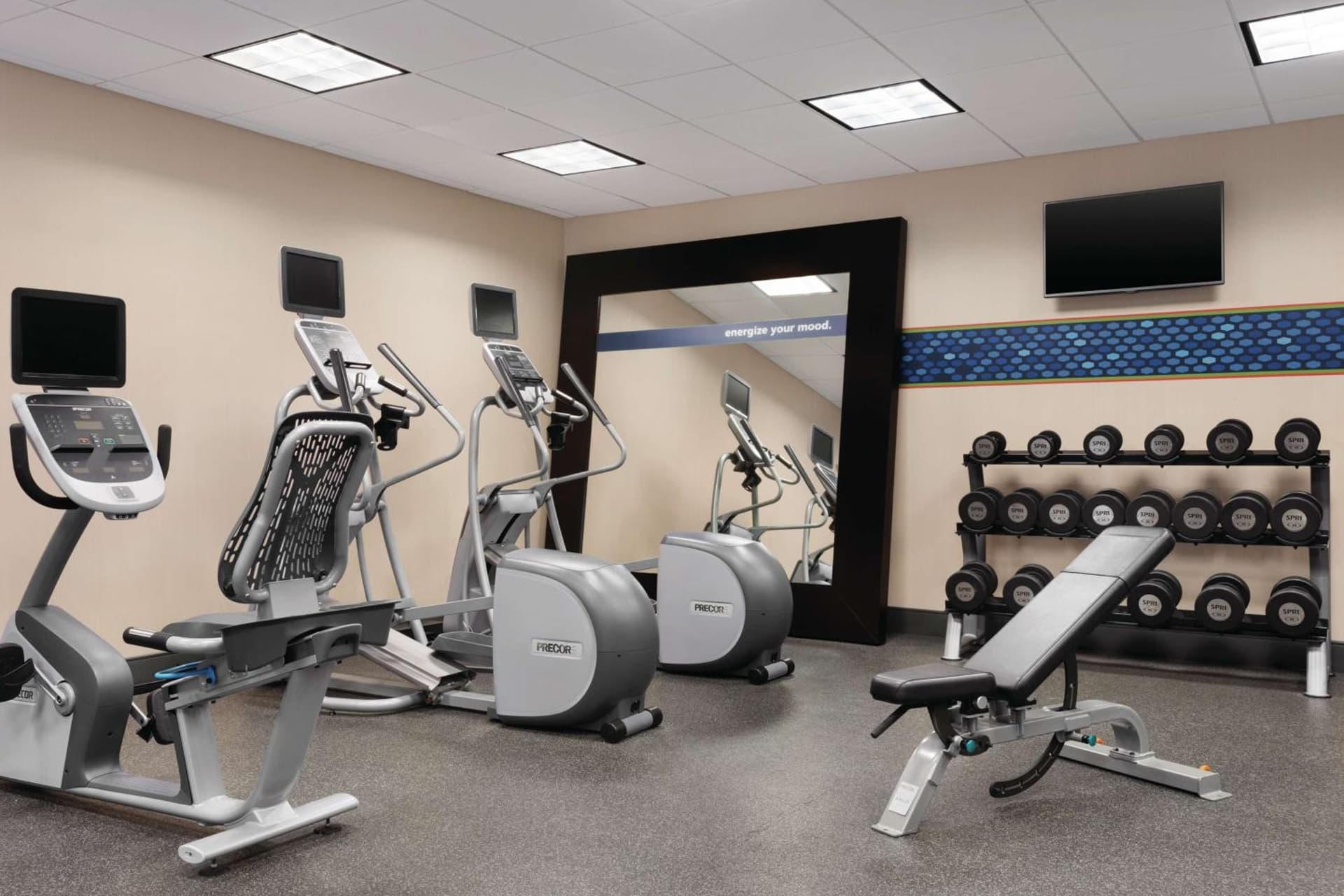 Hampton Inn & Suites Mishawaka/South Bend at Heritage Square gallery photo in South Bend, IN — image 12