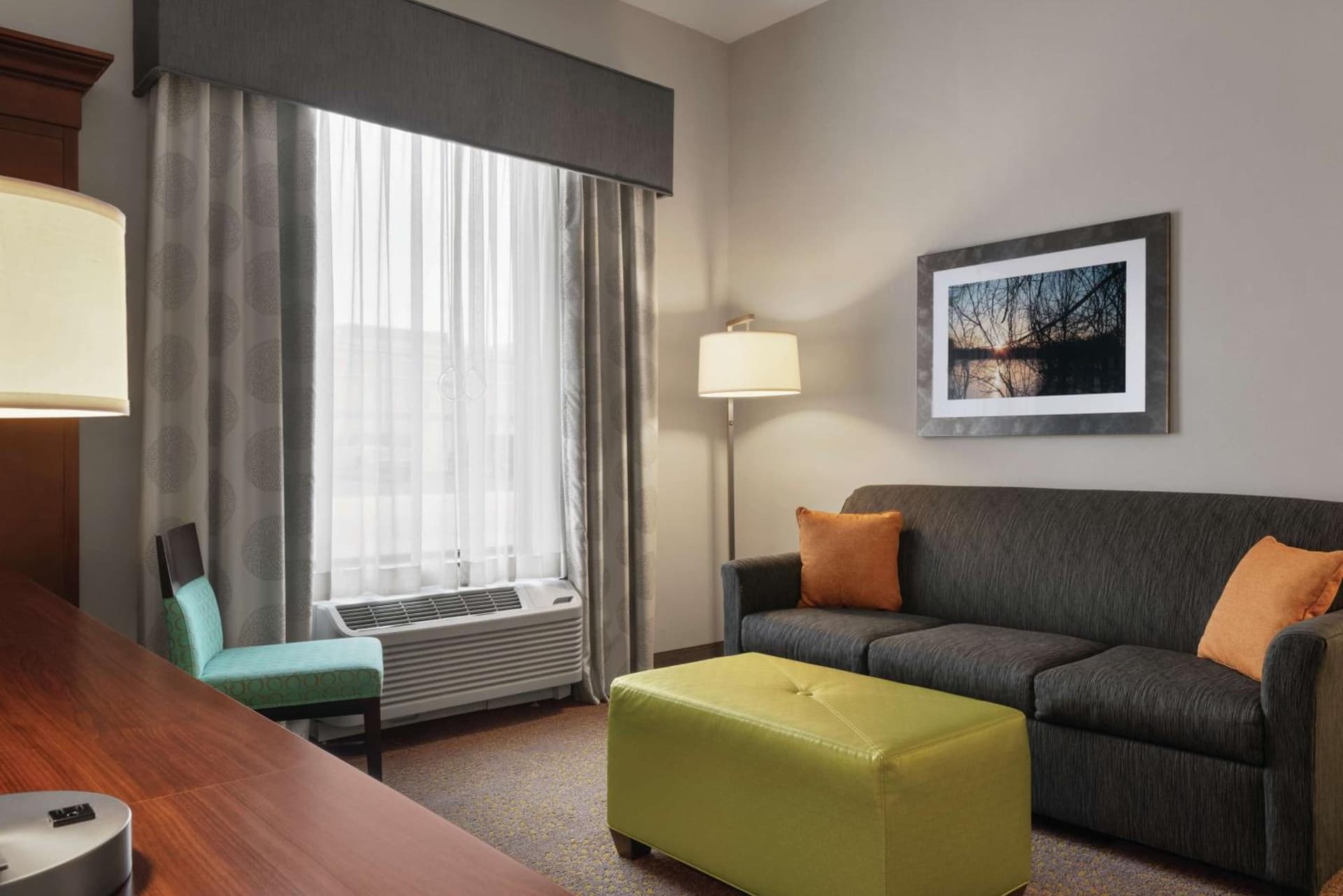 Hampton Inn & Suites Mishawaka/South Bend at Heritage Square gallery photo in South Bend, IN — image 5