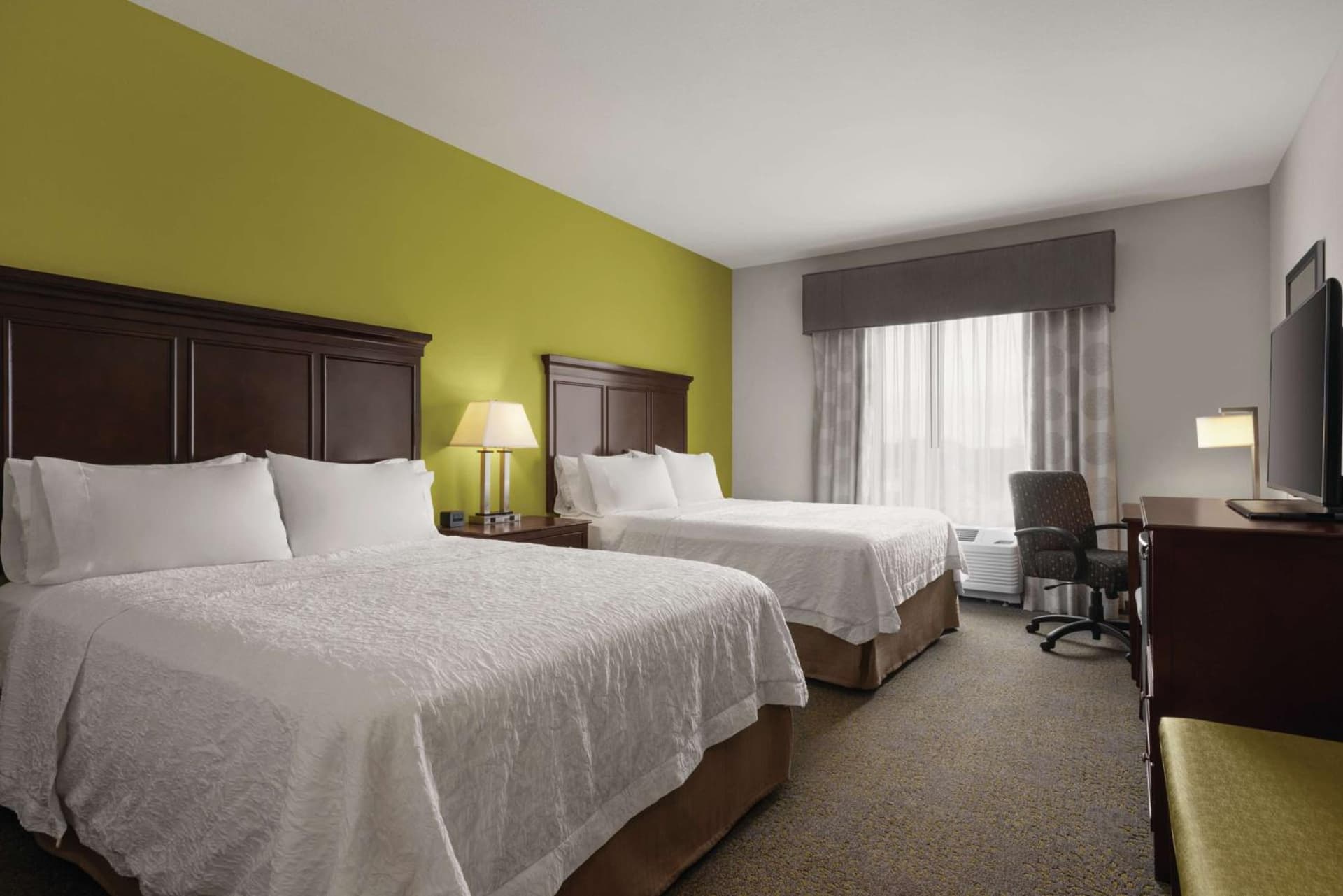 Hampton Inn & Suites Mishawaka/South Bend at Heritage Square gallery photo in South Bend, IN — image 22