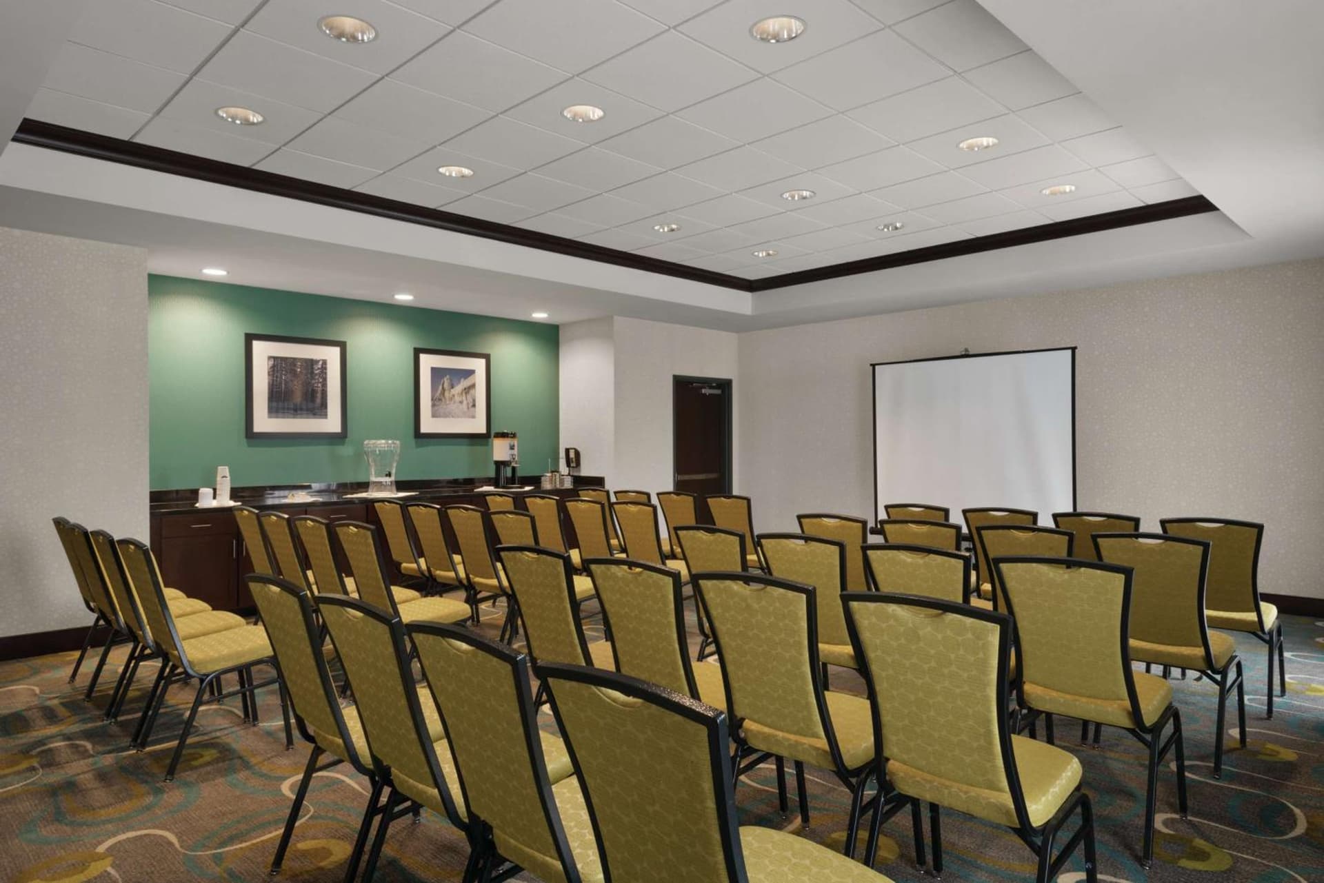 Hampton Inn & Suites Mishawaka/South Bend at Heritage Square gallery photo in South Bend, IN — image 24