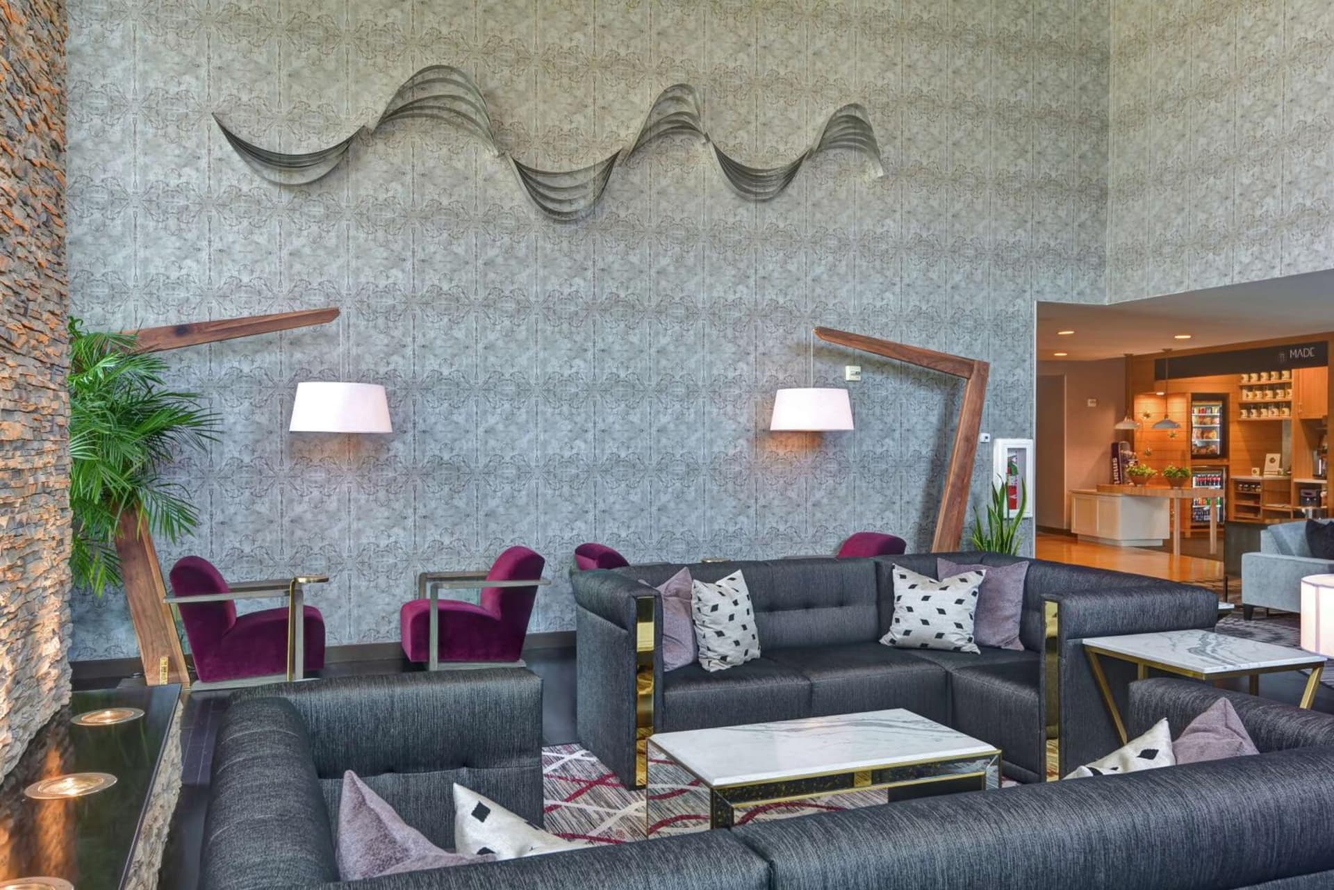 DoubleTree by Hilton Hotel Baton Rouge interior in Baton Rouge, LA — gallery photo 2