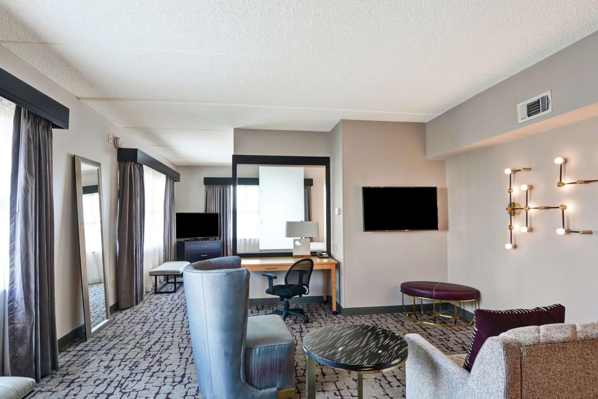 DoubleTree by Hilton Hotel Baton Rouge gallery photo in Baton Rouge, LA — image 21