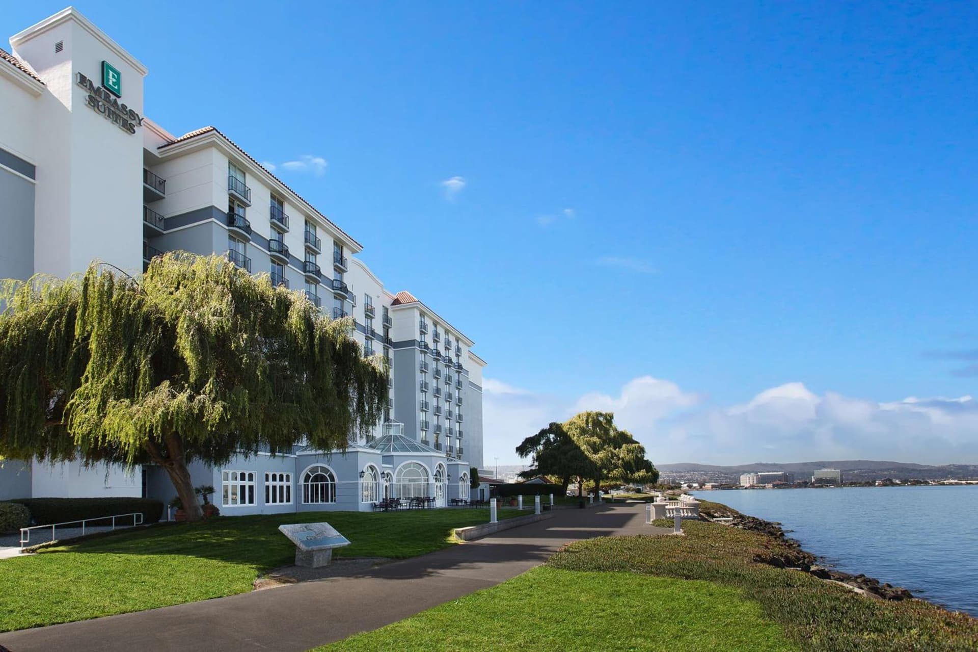 Embassy Suites San Francisco Airport Waterfront interior in Burlingame, CA — gallery photo 2