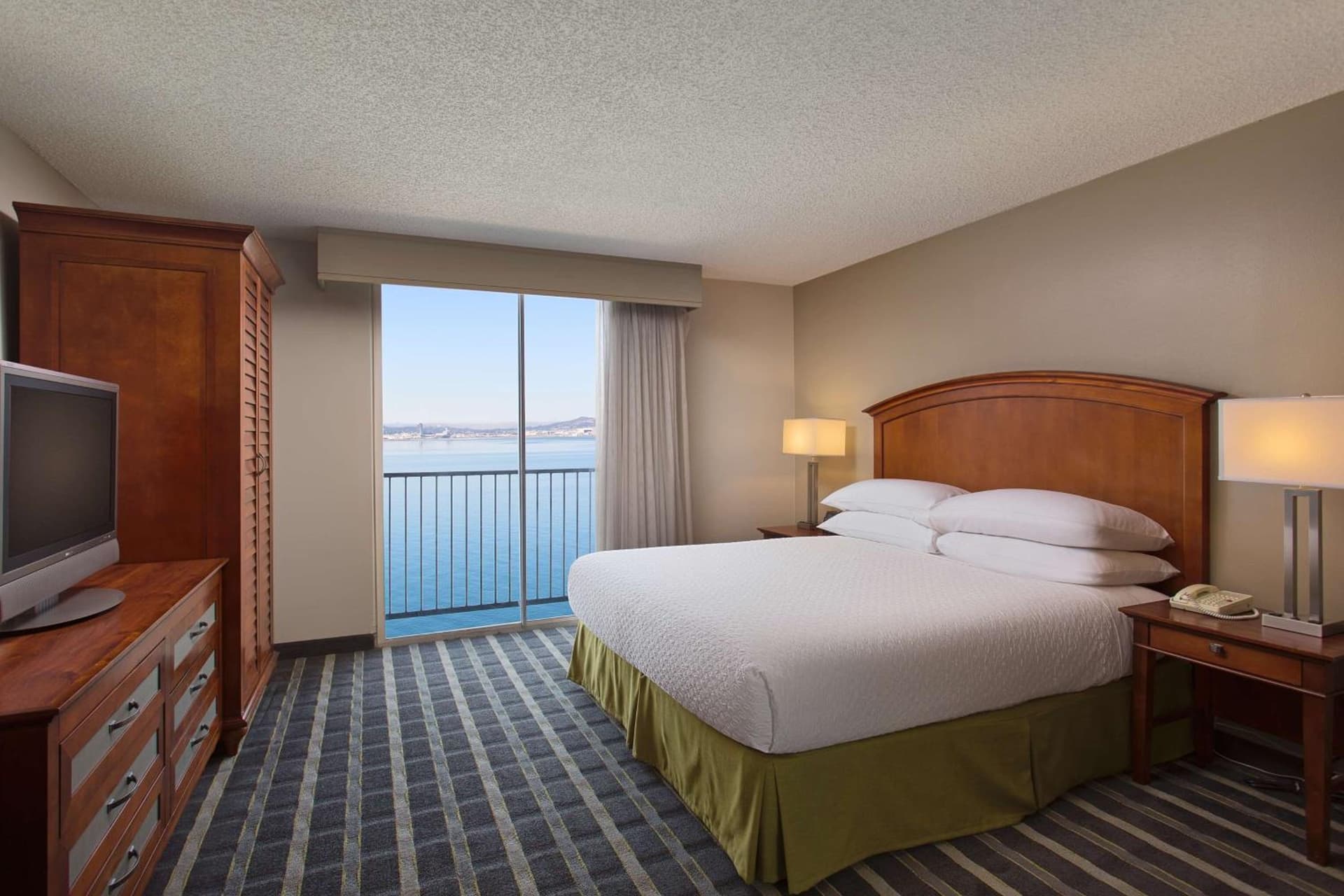 Embassy Suites San Francisco Airport Waterfront gallery photo in Burlingame, CA — image 14