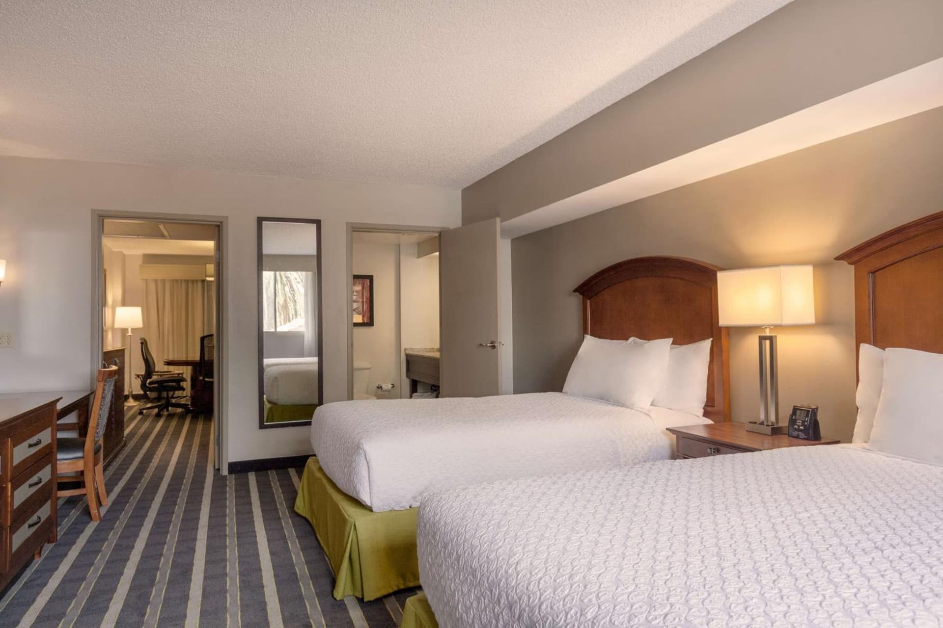Embassy Suites San Francisco Airport Waterfront gallery photo in Burlingame, CA — image 11