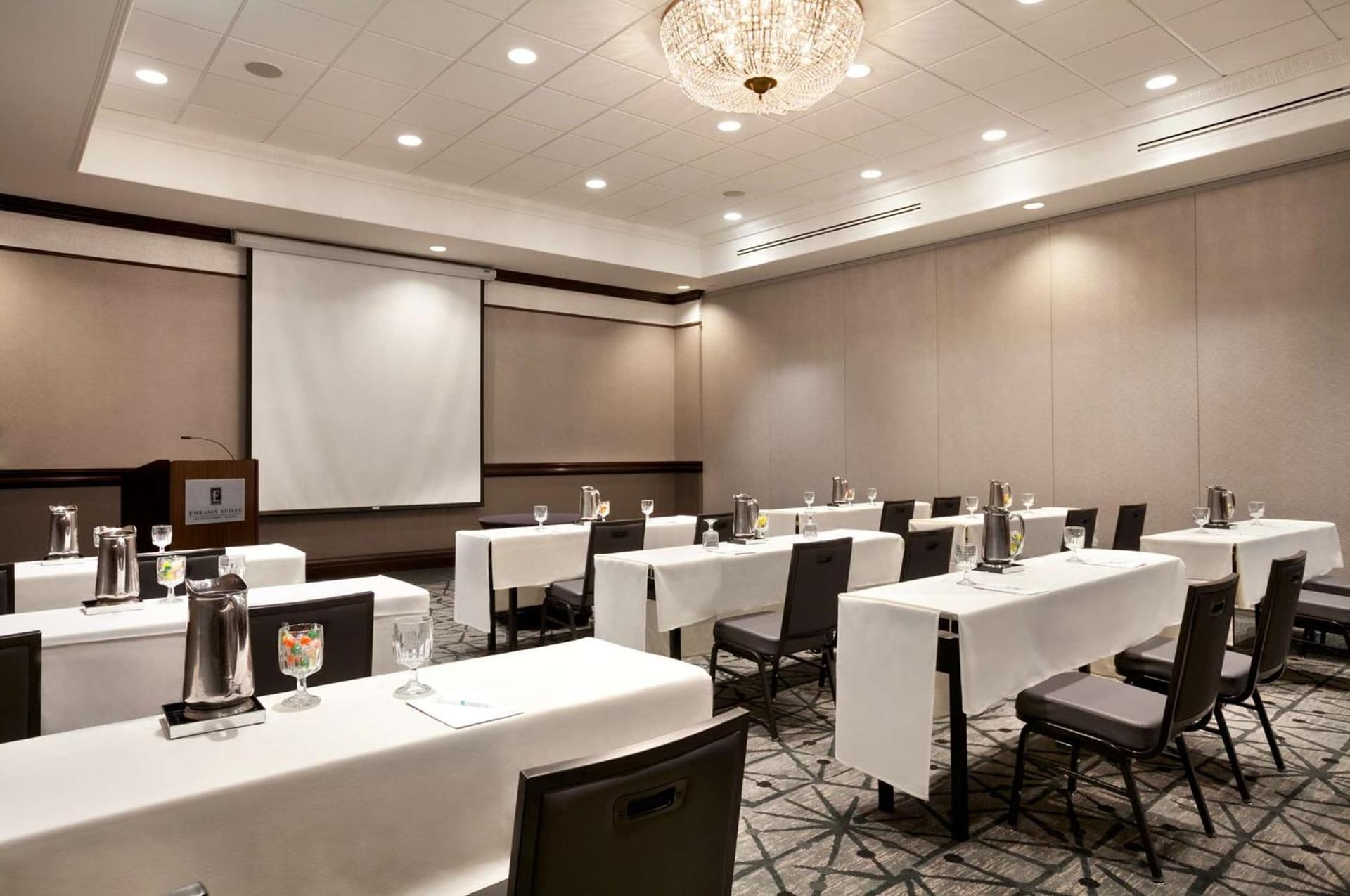 Embassy Suites San Francisco Airport Waterfront gallery photo in Burlingame, CA — image 13