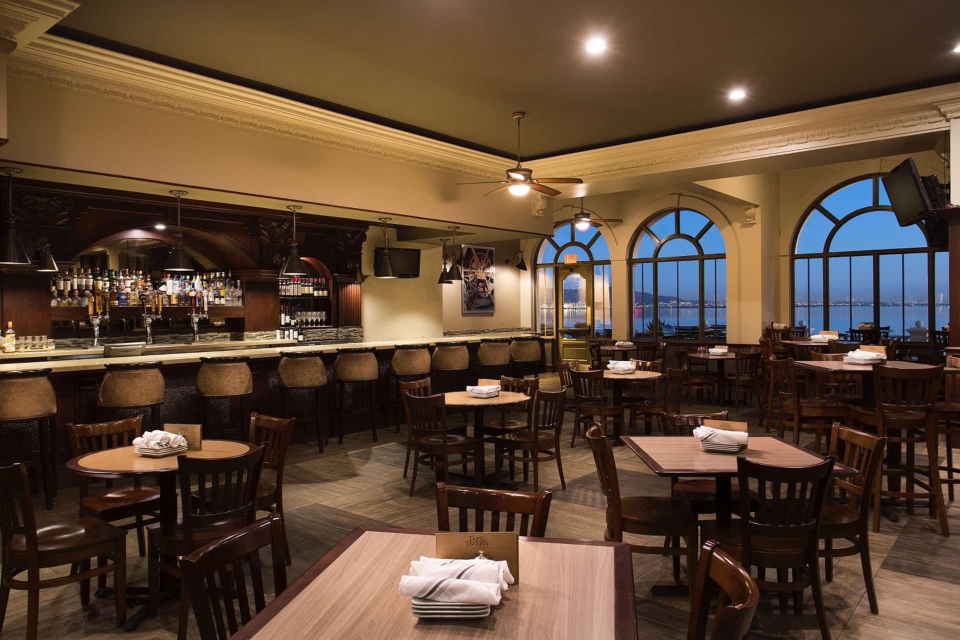 Embassy Suites San Francisco Airport Waterfront gallery photo in Burlingame, CA — image 17