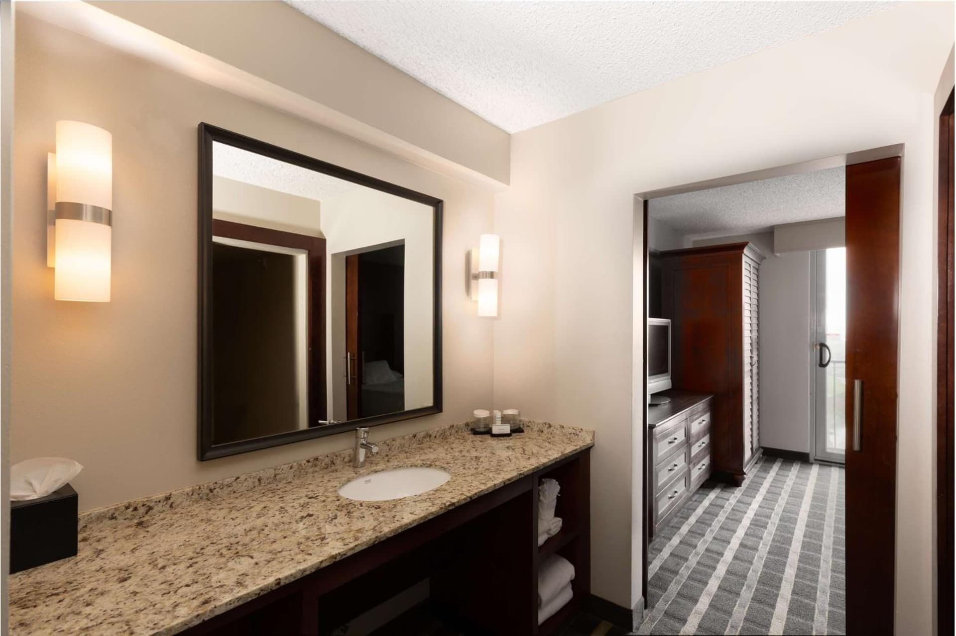 Embassy Suites San Francisco Airport Waterfront gallery photo in Burlingame, CA — image 27