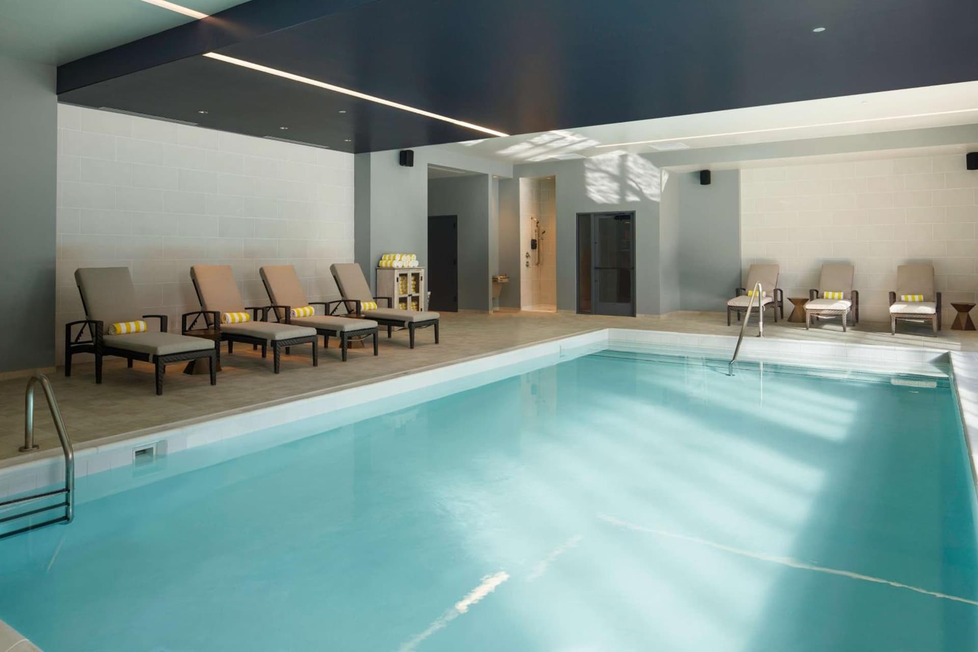 Embassy Suites by Hilton South Bend gallery photo in South Bend, IN — image 9