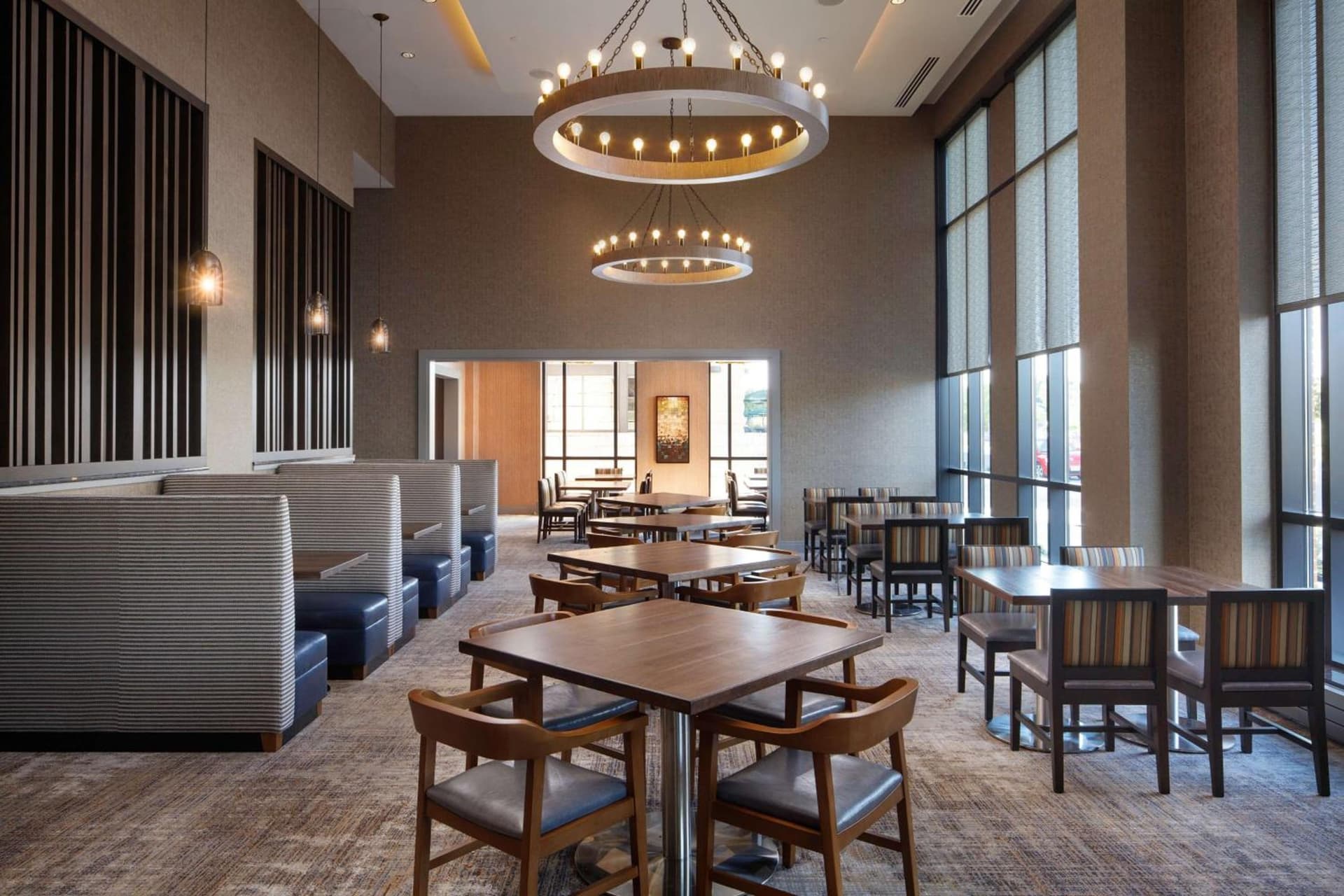 Embassy Suites by Hilton South Bend gallery photo in South Bend, IN — image 11