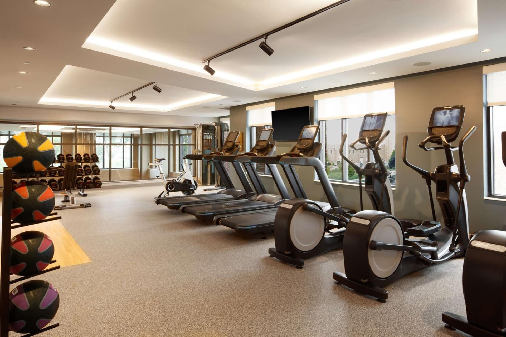 Embassy Suites by Hilton South Bend gallery photo in South Bend, IN — image 33