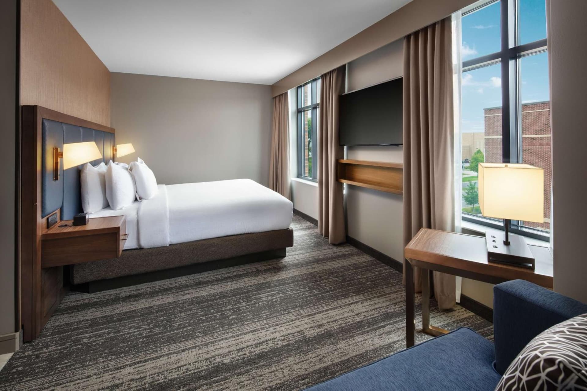 Embassy Suites by Hilton South Bend gallery photo in South Bend, IN — image 31