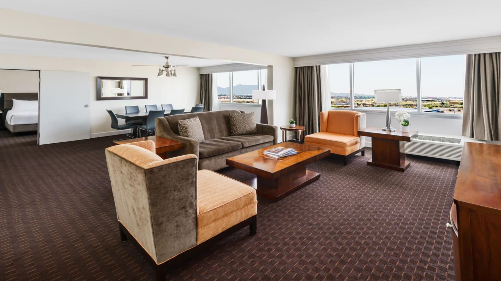 Crowne Plaza Phoenix Airport - PHX by IHG gallery photo in Phoenix, AZ — image 5